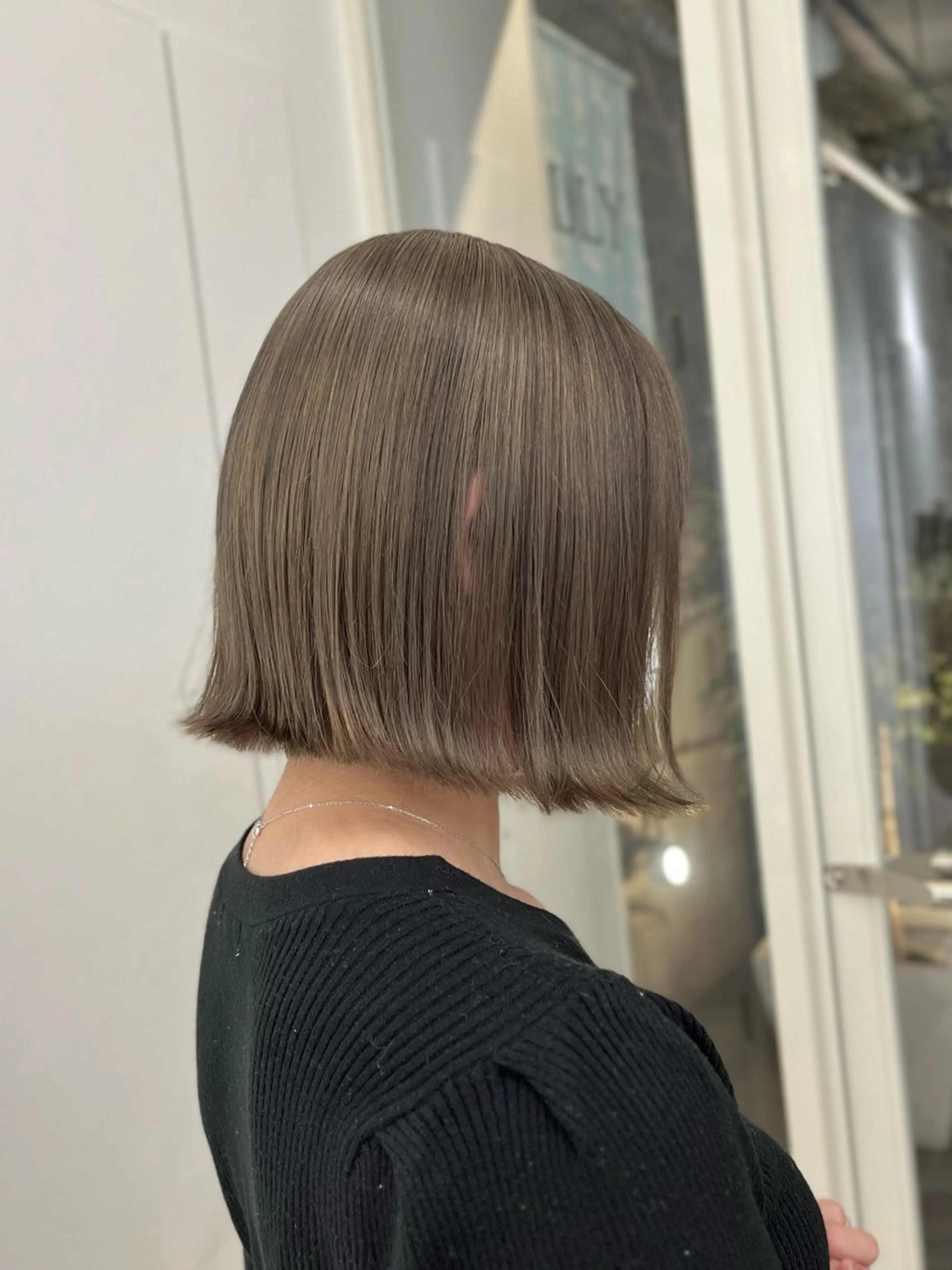 ショート カラー ブリーチ ヘアカラー ParveMix￤ 大賀さつき🍨🤍のヘアスタイル