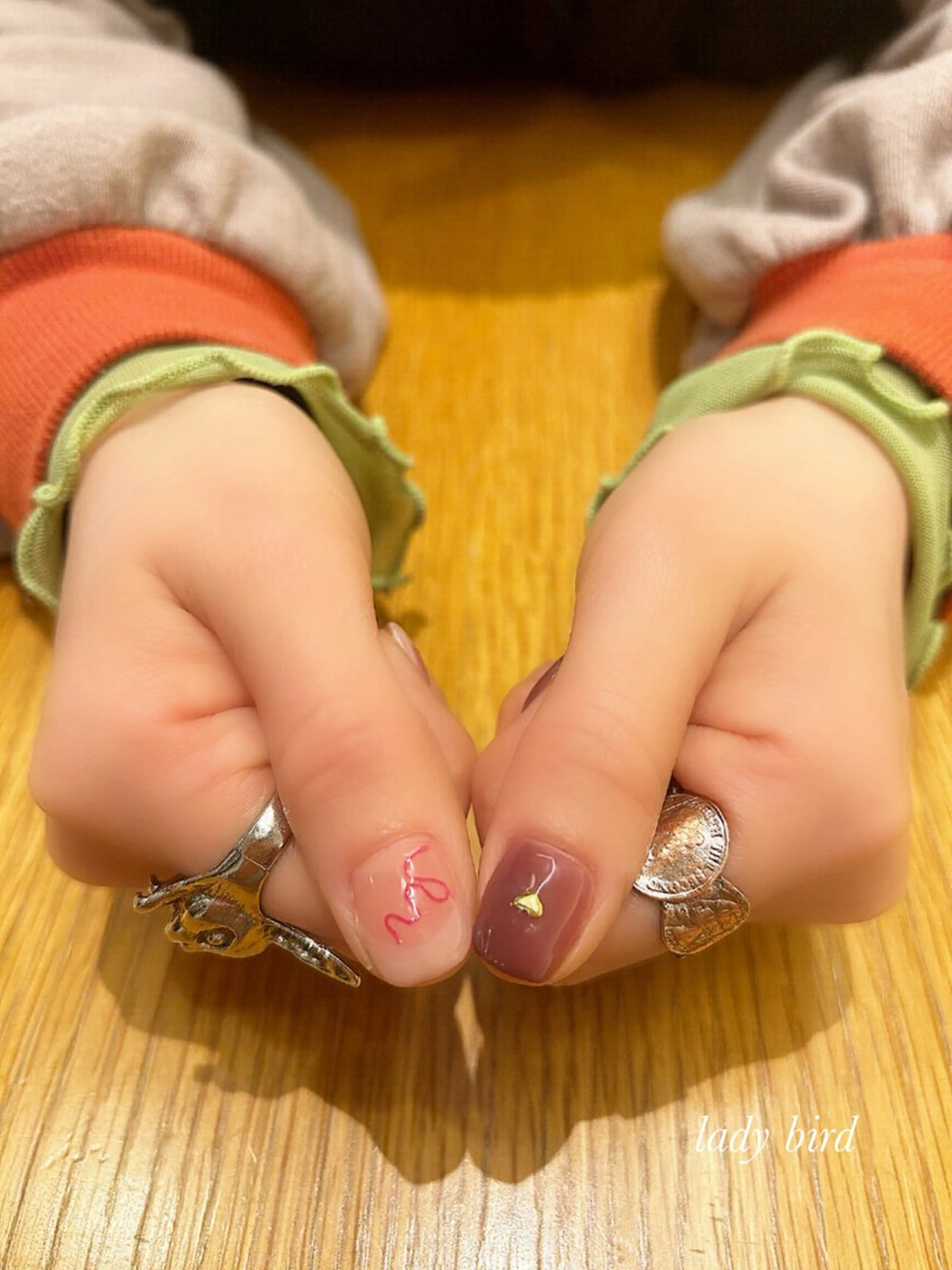 ネイル lady bird yoshieのネイルデザイン