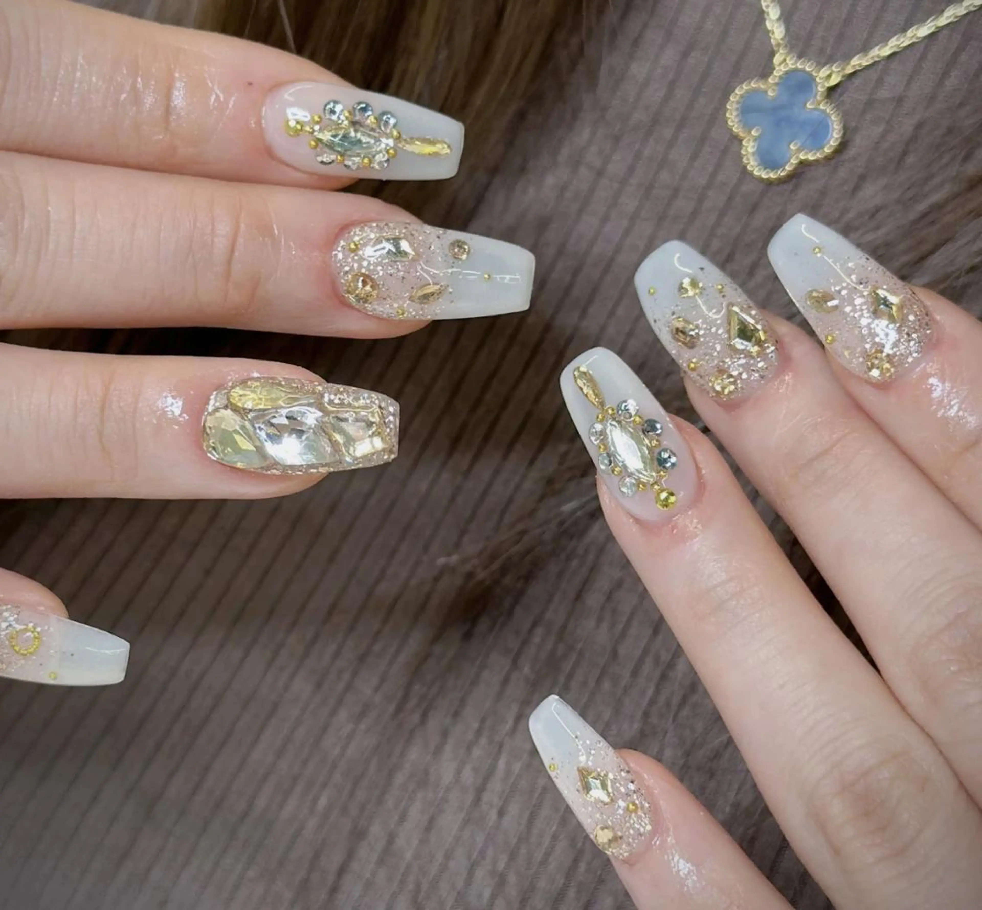 ネイル ハンドネイル Pure&Rich Nailのネイルデザイン