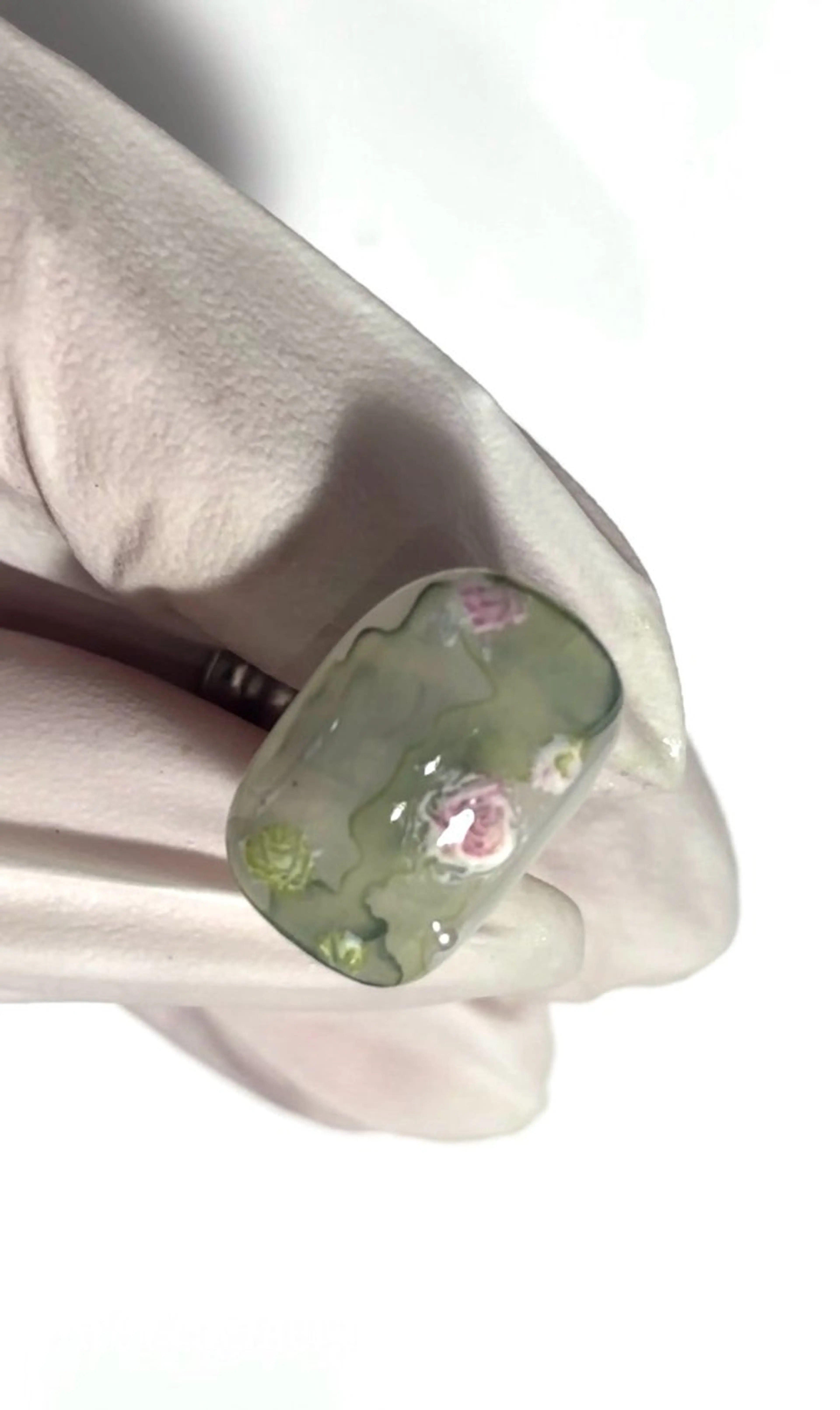 ネイル アートネイル ストーンネイル Elio所属・Elio 国泰寺のネイルデザイン