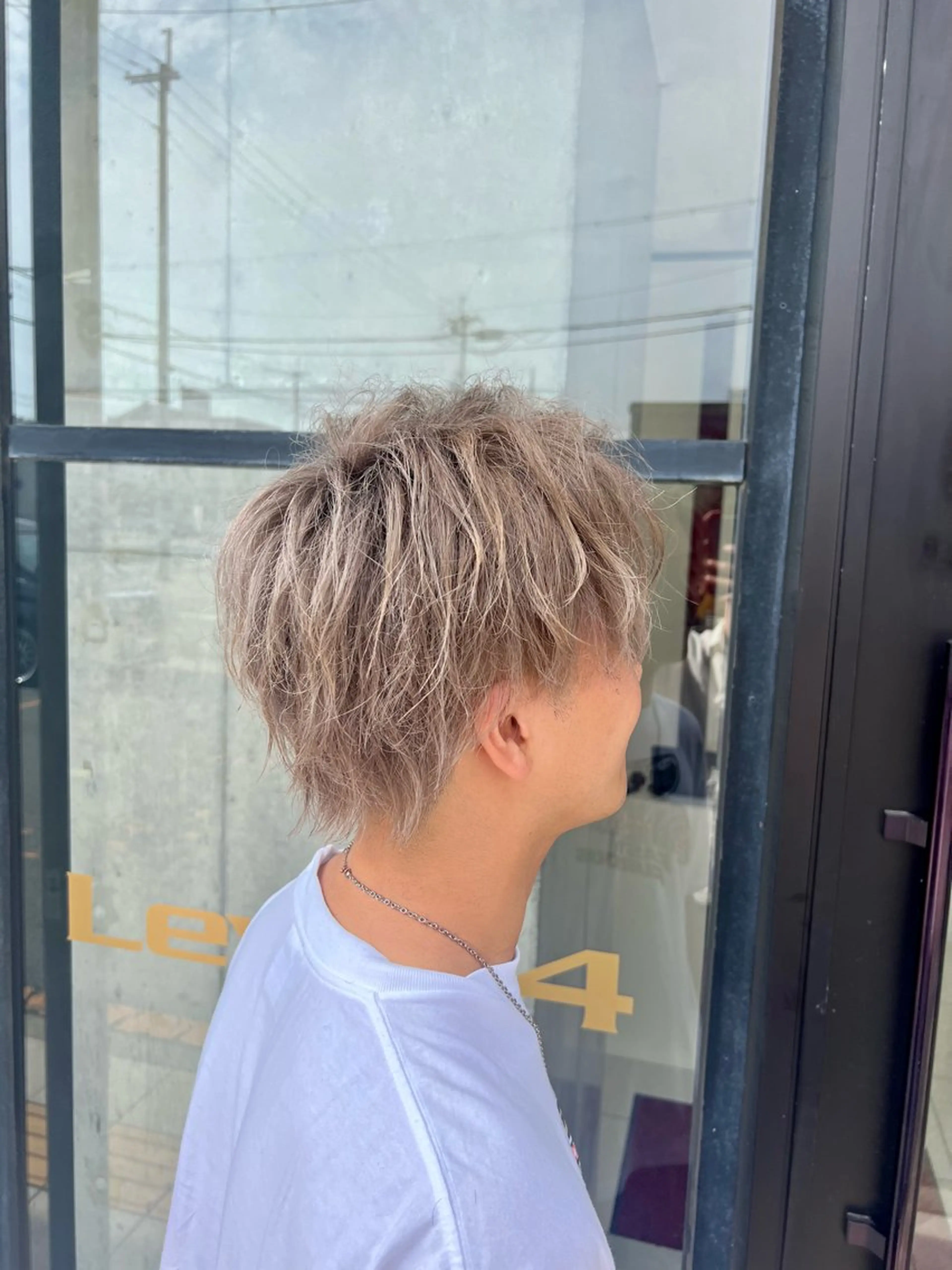 ショート カラー メンズ ベージュカラー ホワイトベージュ Soul eater所属・Soul eater KANATAのヘアスタイル