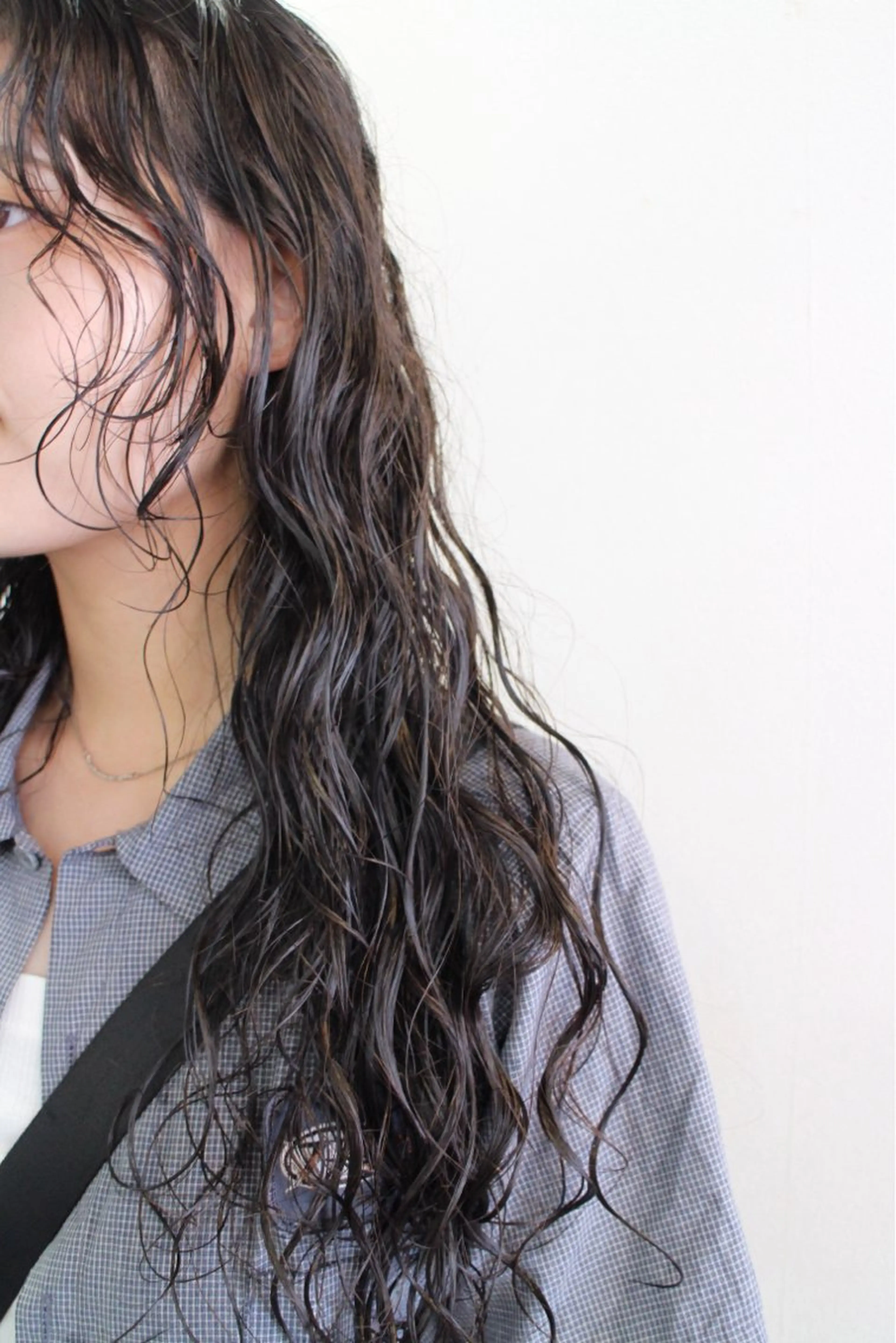 ロング パーマ カーリーパーマ/ 透明ｶﾗｰ/MIKUのヘアスタイル