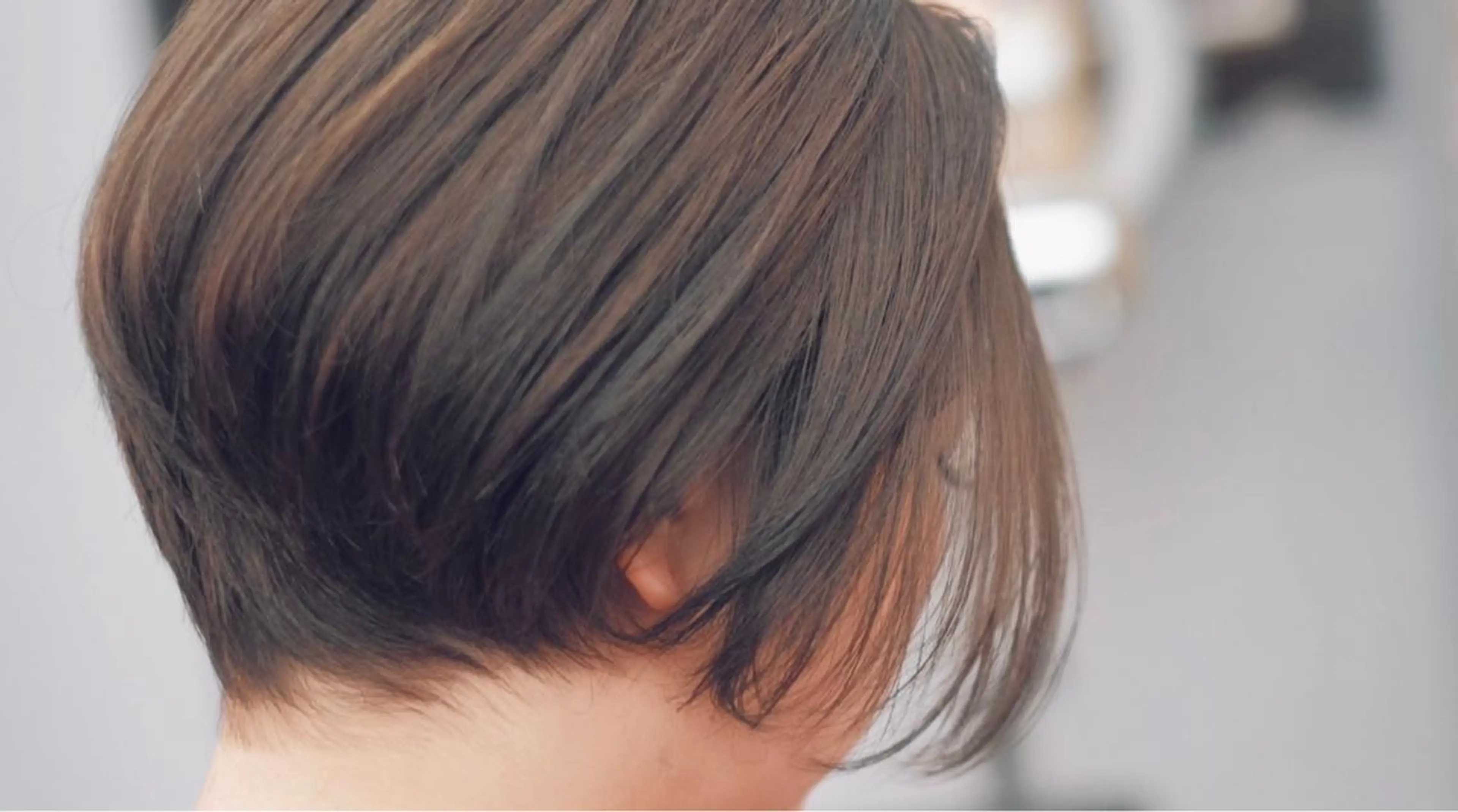 ショート カラー カット ヘアカラー 松岡 俊輔のヘアスタイル