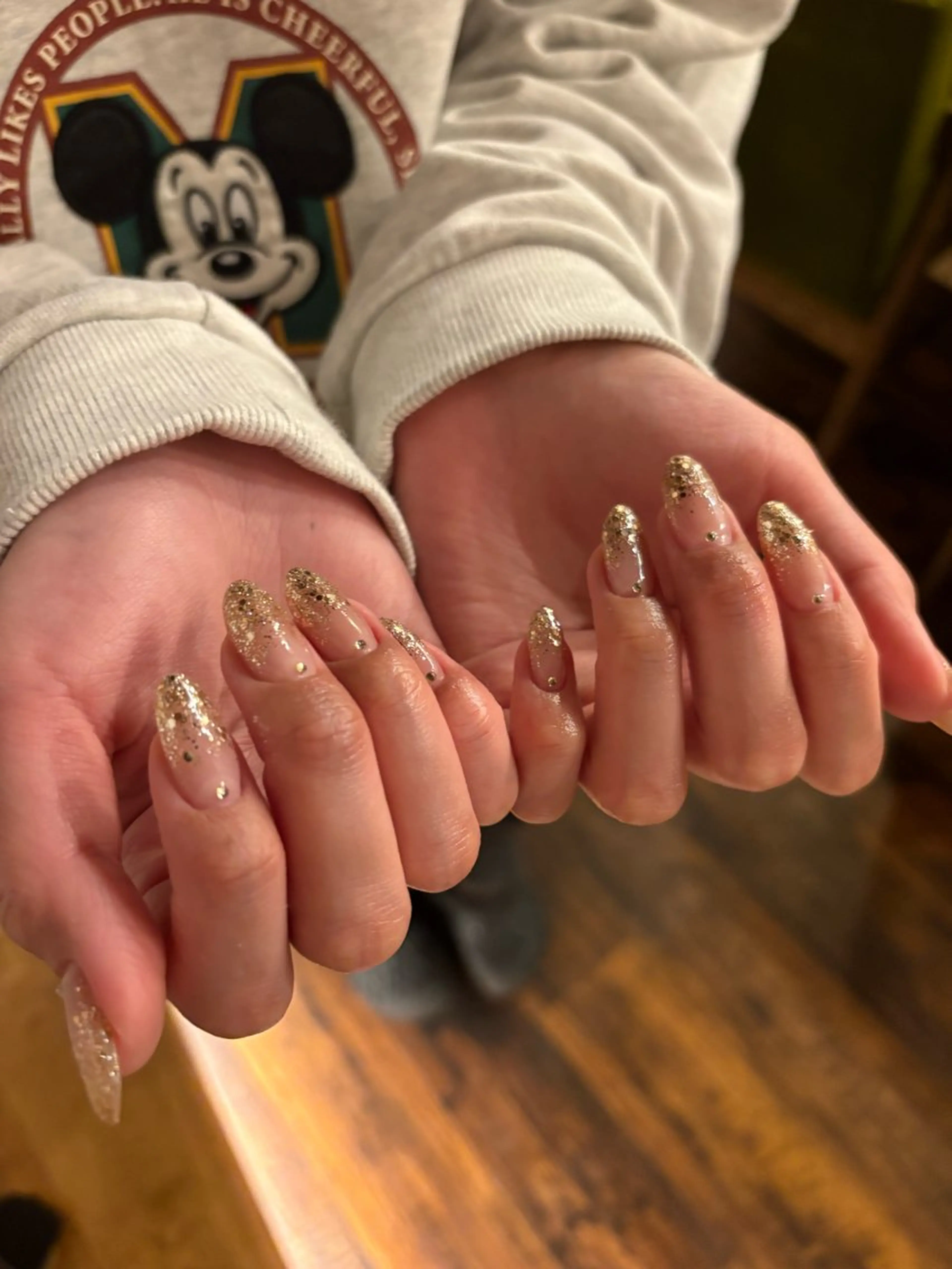 ネイル ラメ(グリッター) ラメグラデーション .8 HAREのネイルデザイン