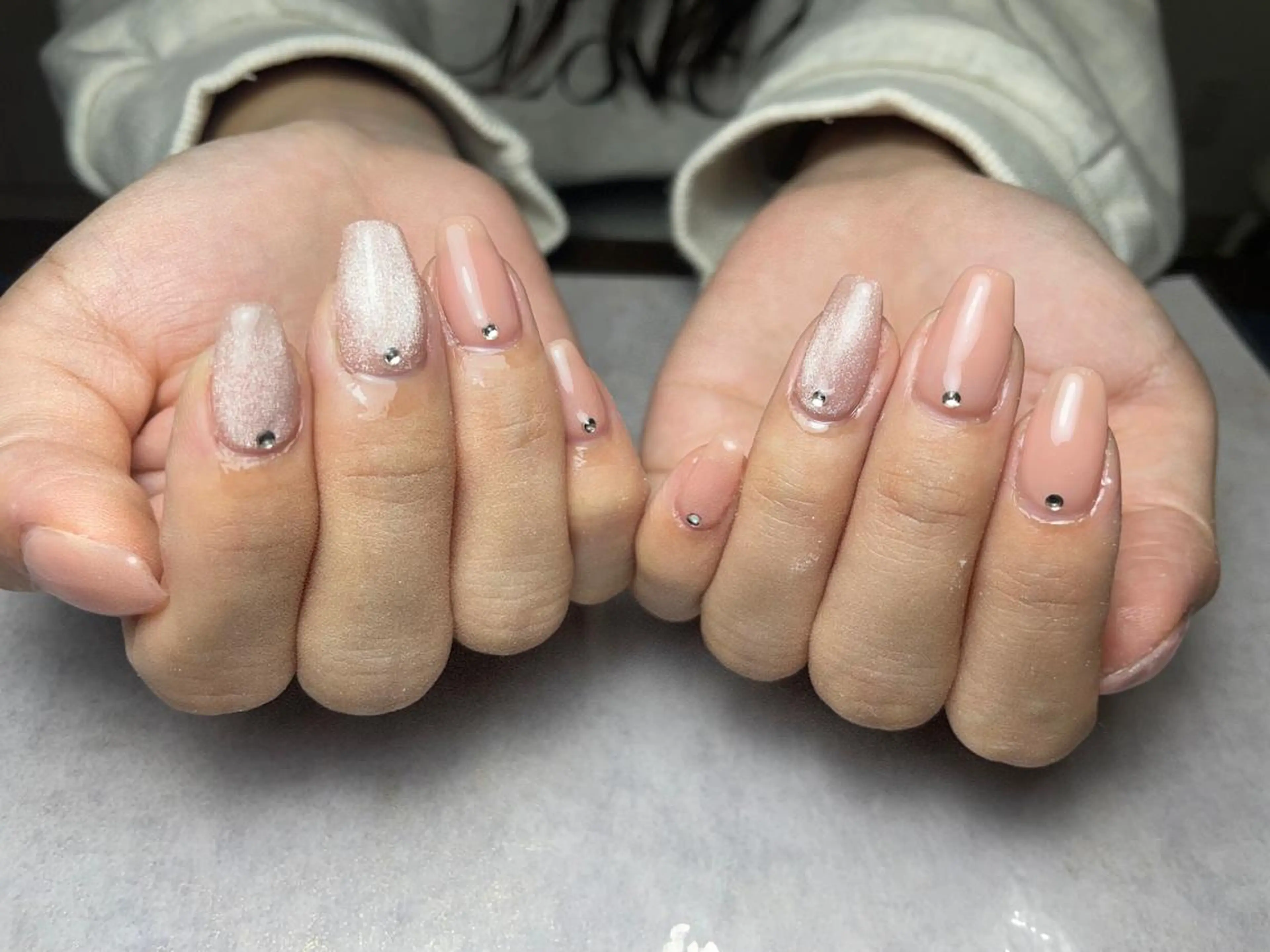 ネイル ジェルネイル マグネットネイル オフィスネイル ワンカラーネイル パラジェル BLANCEnail所属・BLANCnail yuuのネイルデザイン