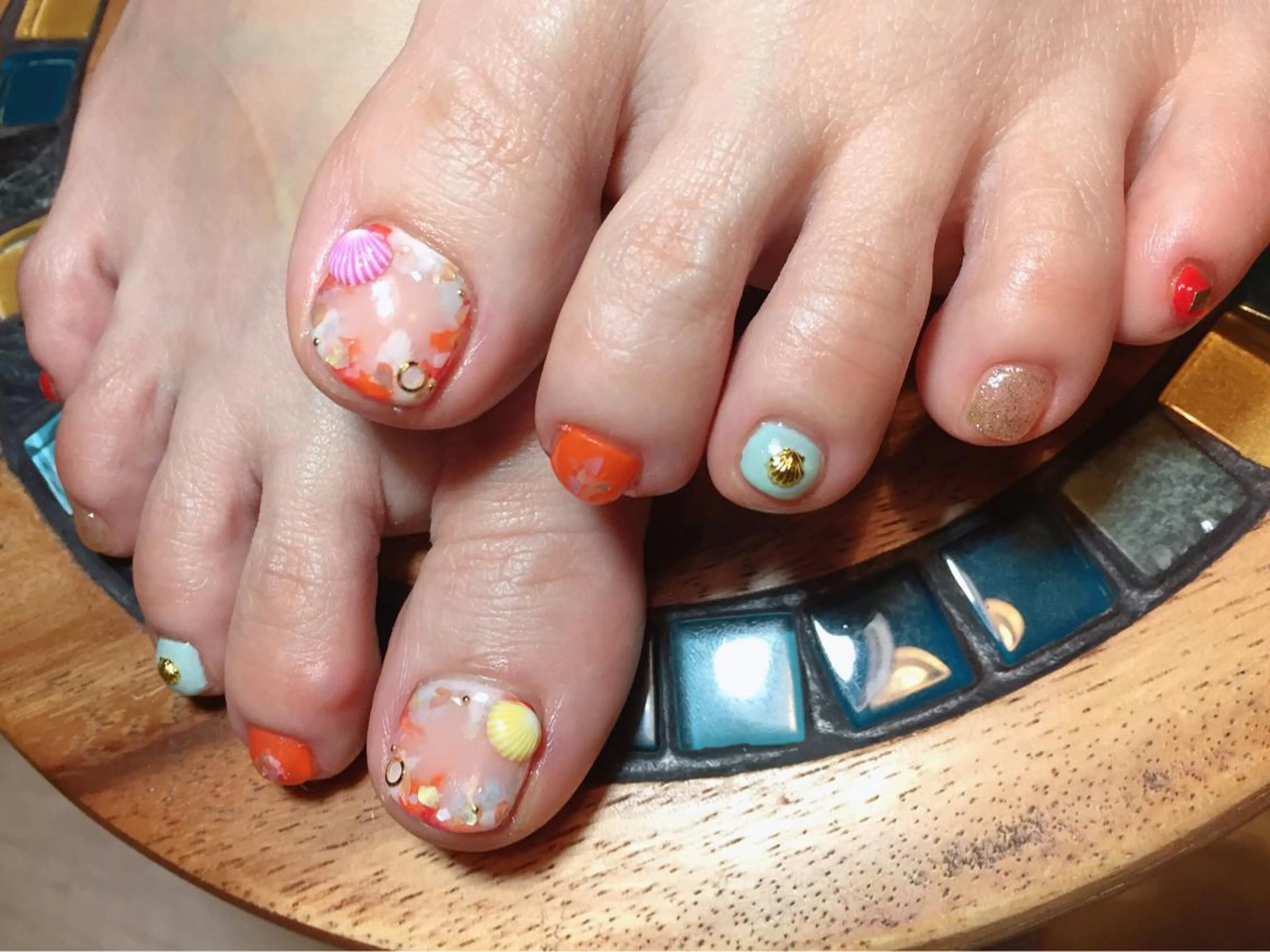 ネイル ｱｲﾗｯｼｭ ﾈｲﾙ ｻﾛﾝ つけるのマツエク・マツパデザイン