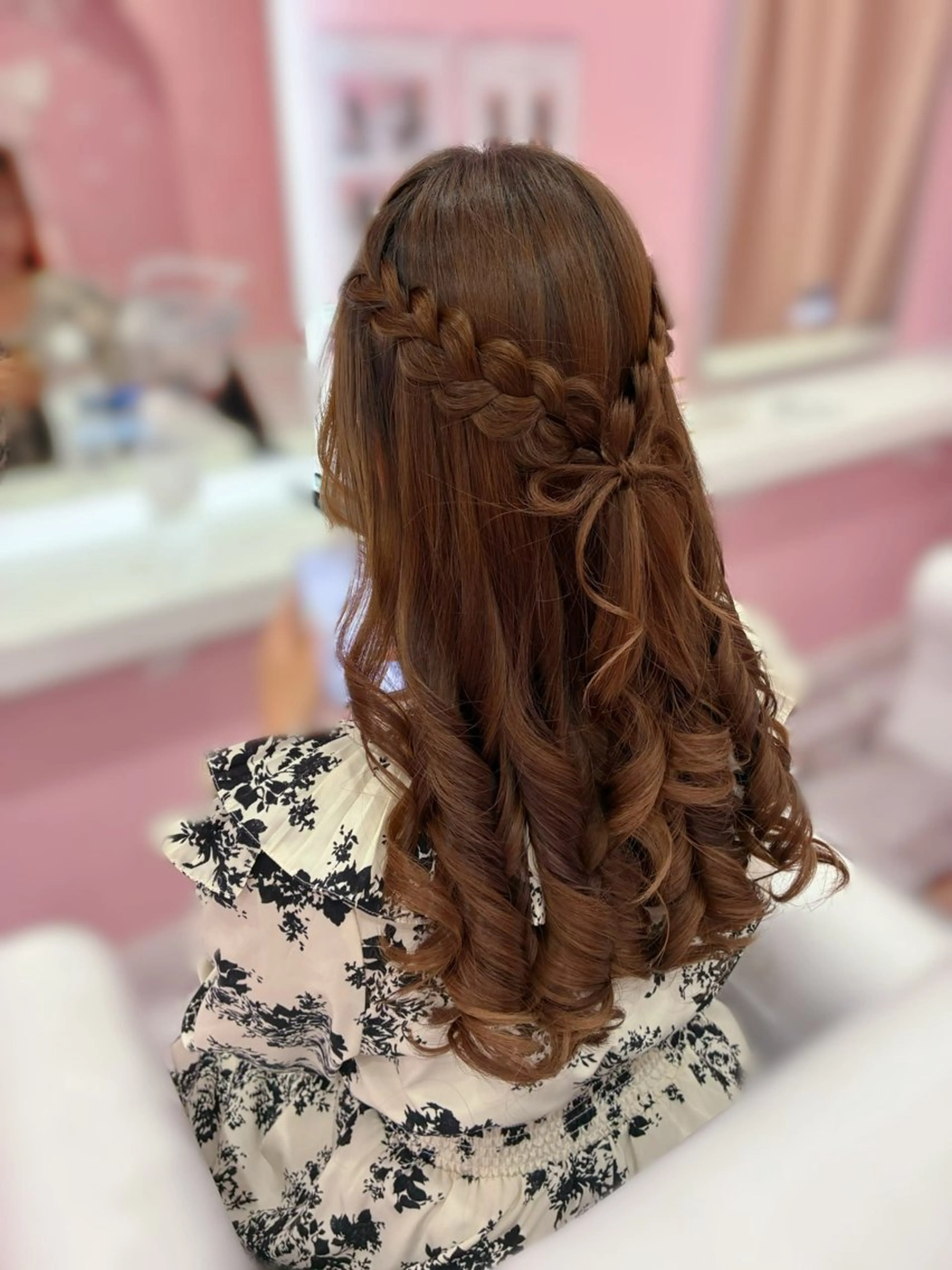 ロング ヘアアレンジ ハーフアップ ヘアセット Set Salon Mémoire by miuprierre所属・推し活🪄🩷 川上 佳奈のヘアスタイル