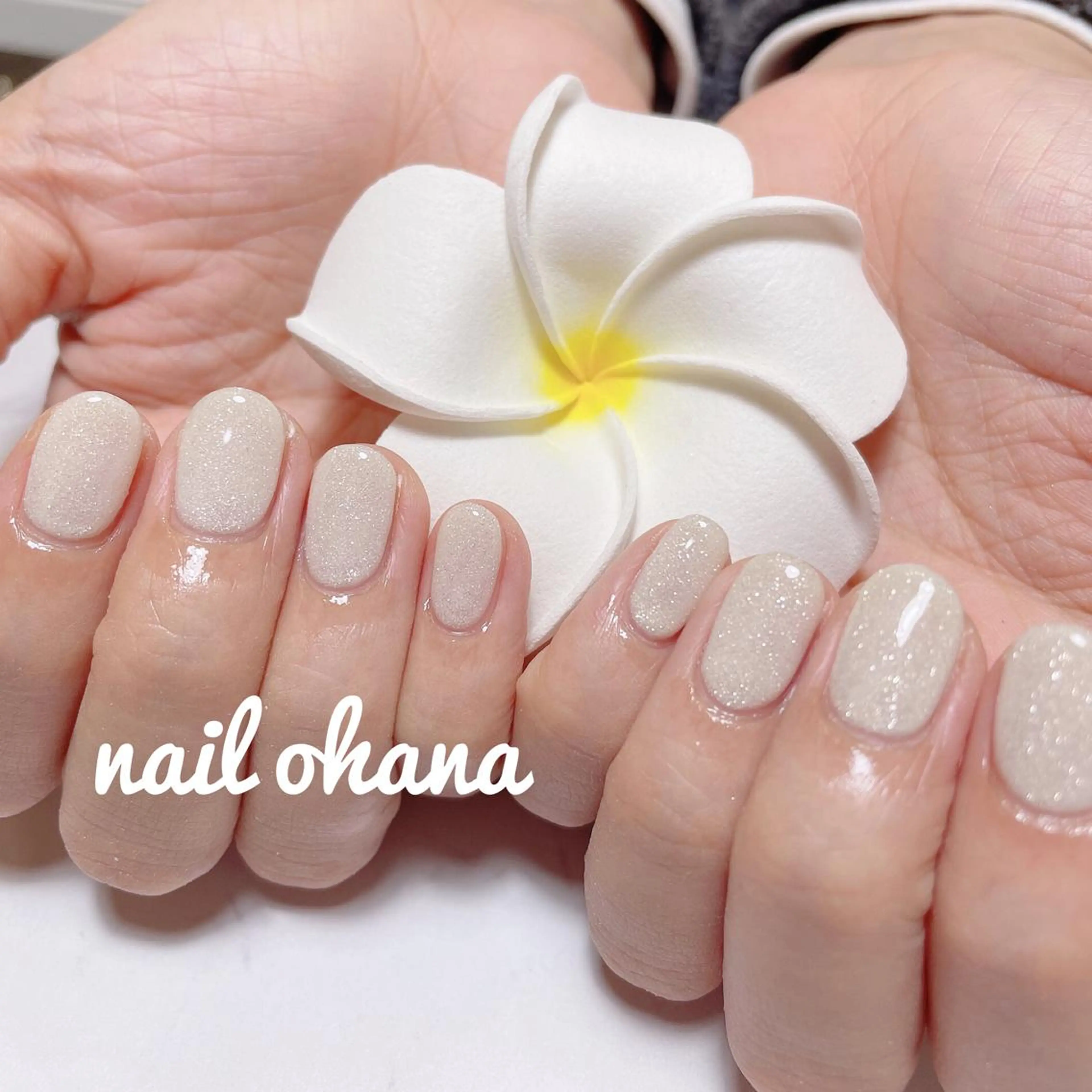 ネイル ジェルネイル ラメ(グリッター) 持ち込み ワンカラーネイル シンプルネイル ハンドネイル 那覇🏝️台湾人 ネイリストSHIUのネイルデザイン