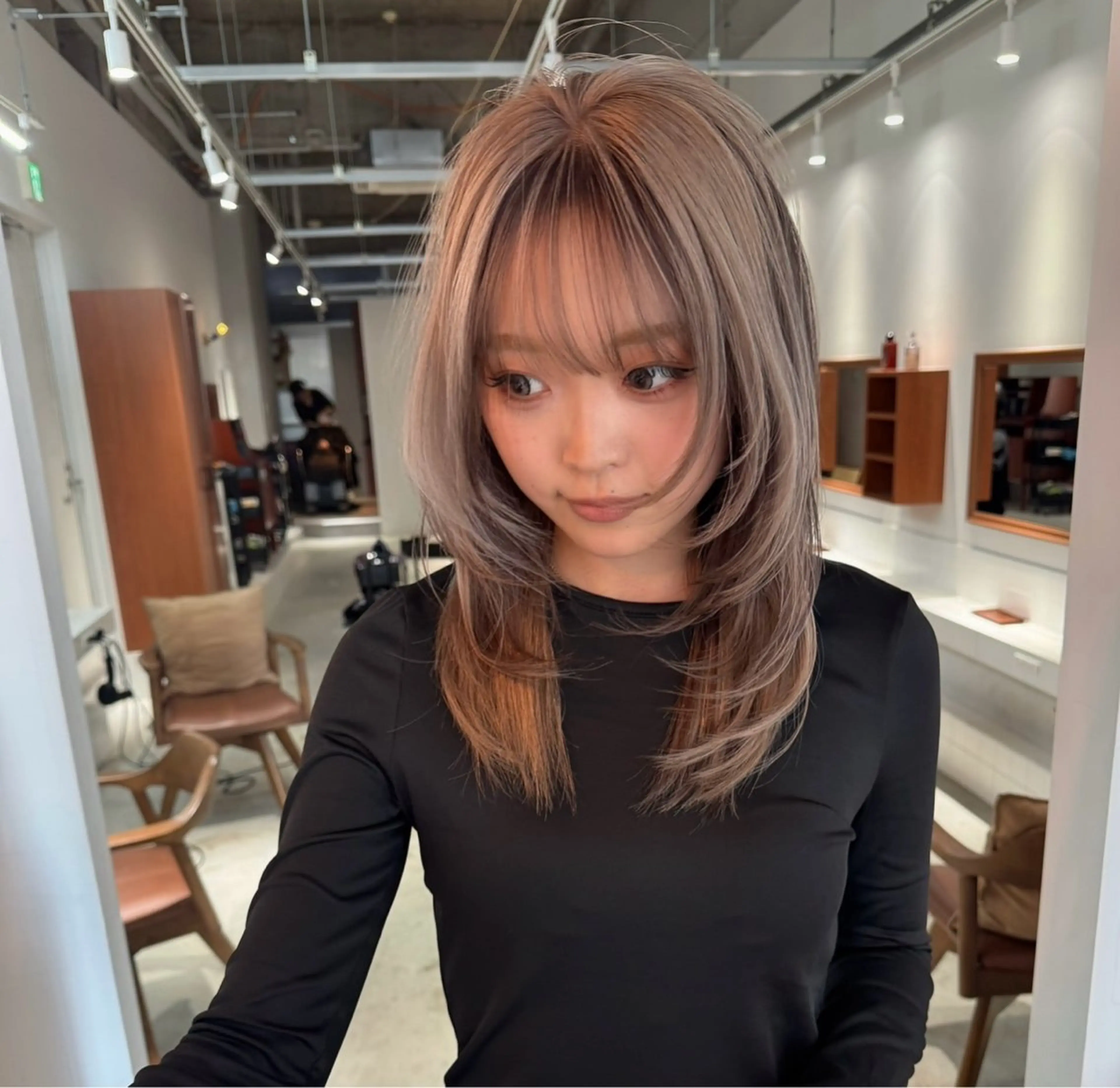 セミロング カット ヘアカラー トリートメント LUCCI所属・udaハイトーン /ボブ/レイヤーのヘアスタイル