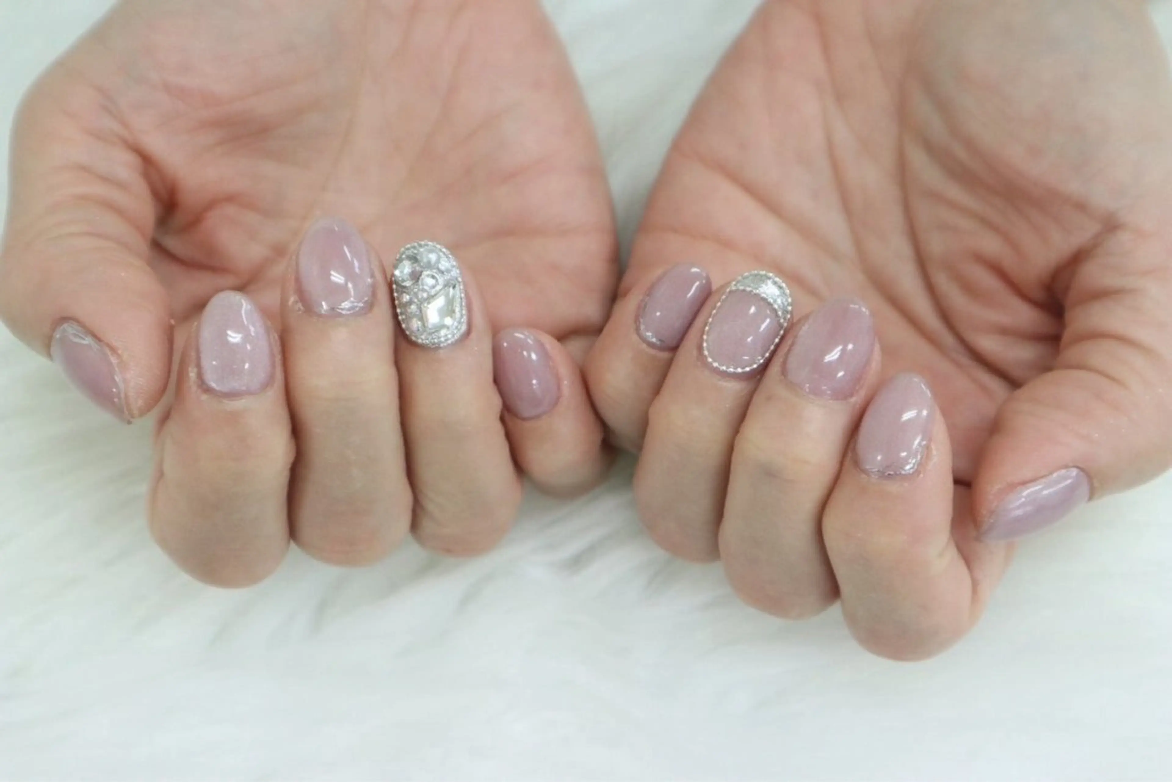 ネイル フレンチネイル マグネットネイル ミラーネイル カラーズビューティサロン所属・ツノスエアヤカ ／つののネイルデザイン