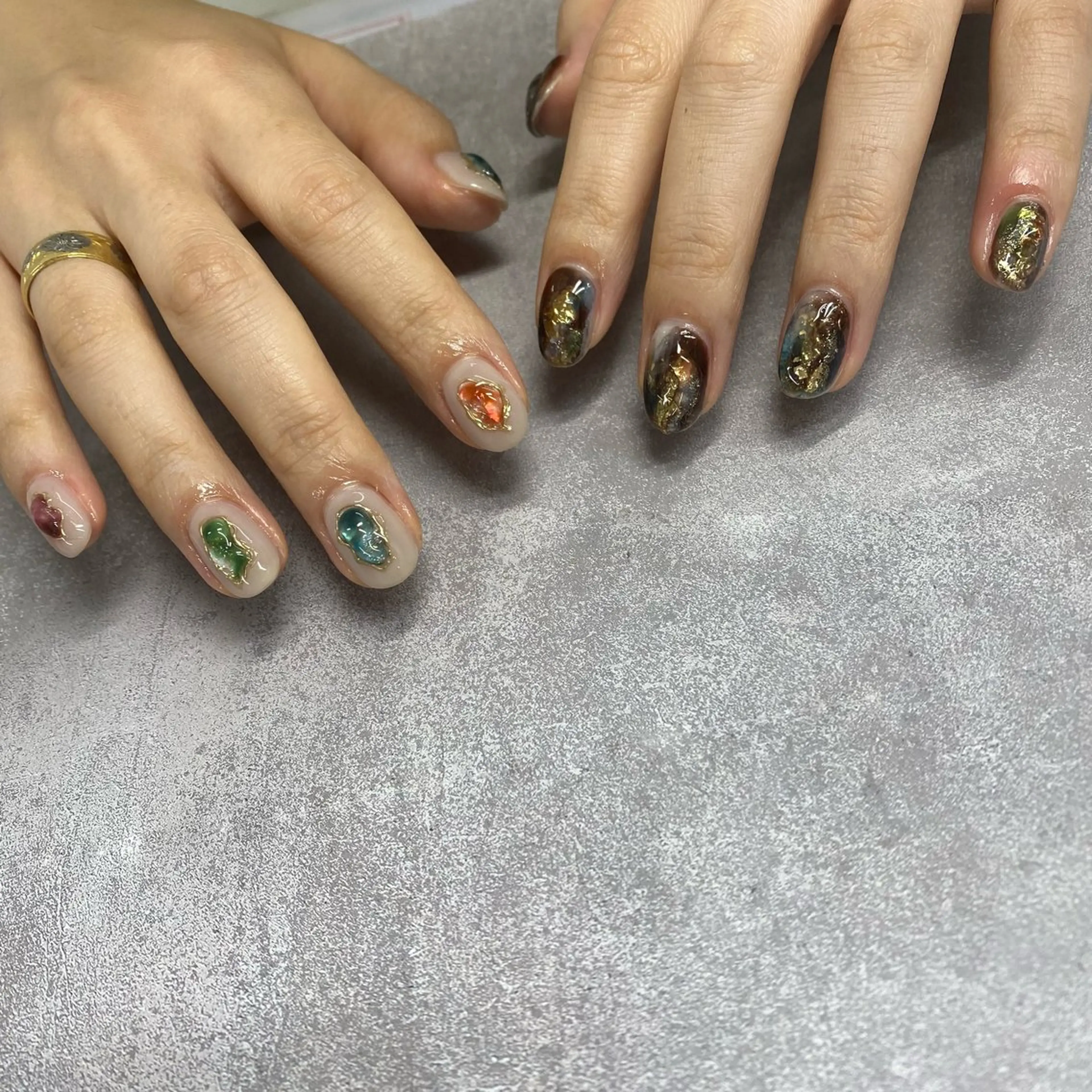 ミディアム ハンドネイル nailst 高橋のネイルデザイン