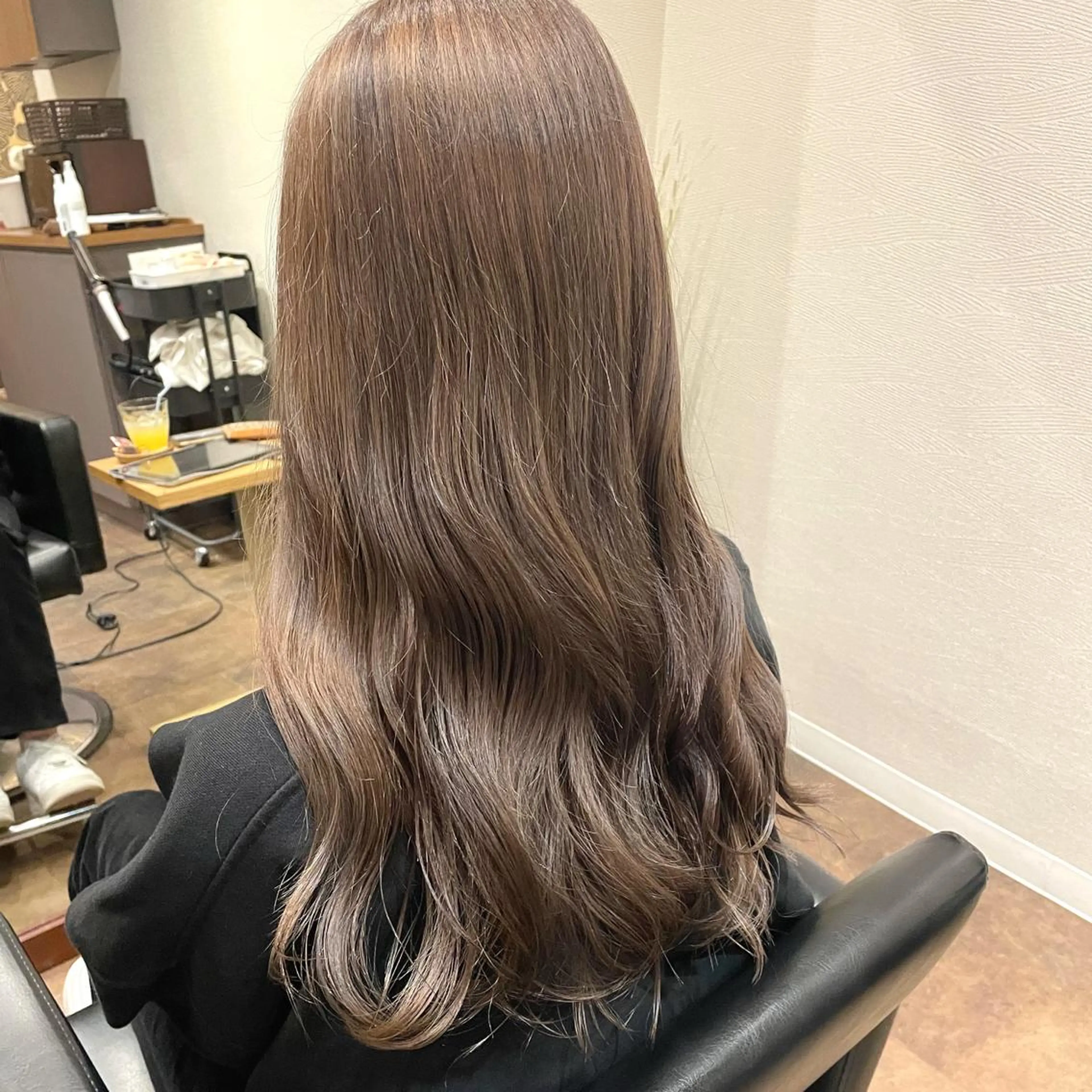 カラー アッシュ ベージュカラー ブリーチ ケアブリーチ ダブルカラー ヘアカラー 🌼あんなtrend color🌼のヘアスタイル