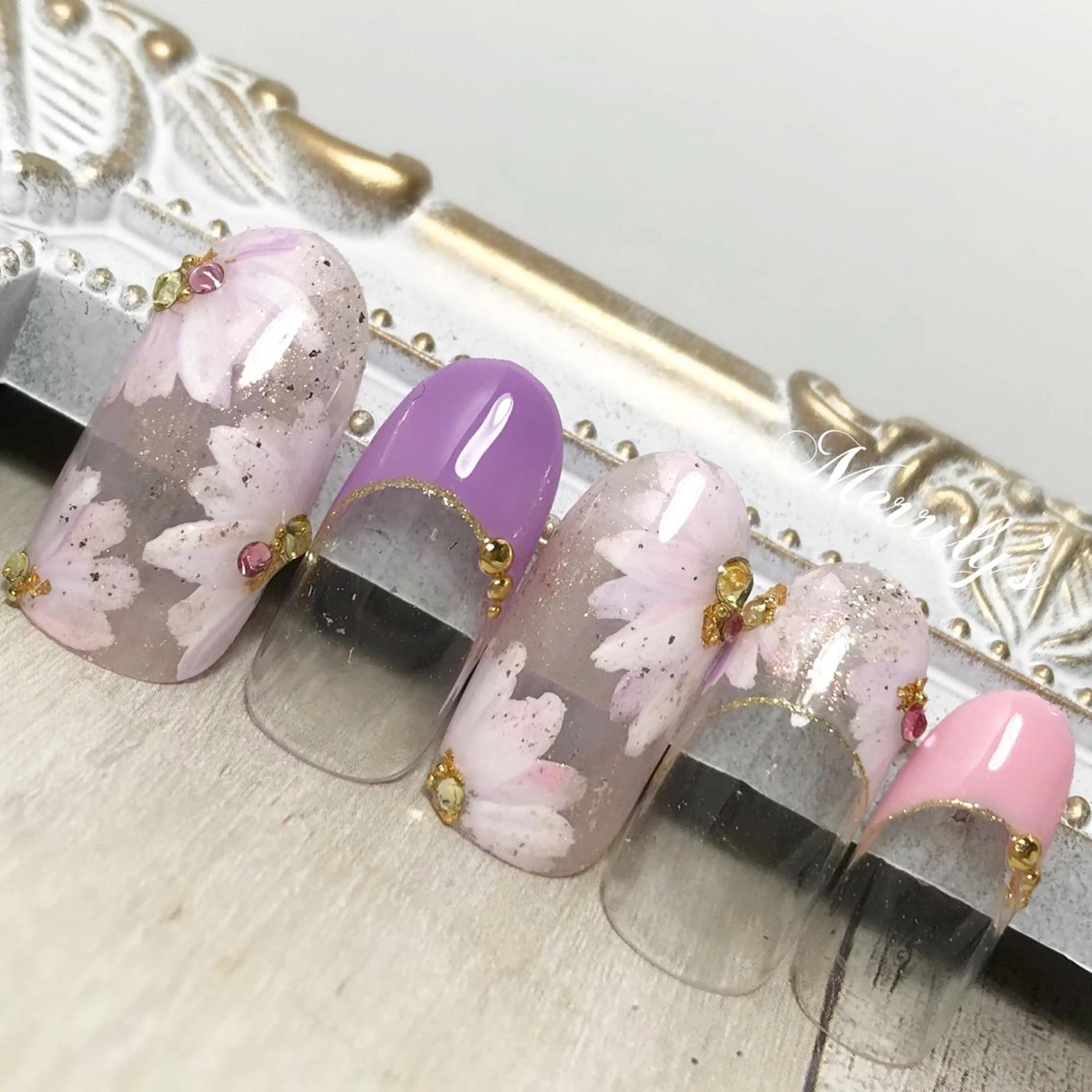 ネイル Merrily's所属・Merrily's Hagi Minaのネイルデザイン