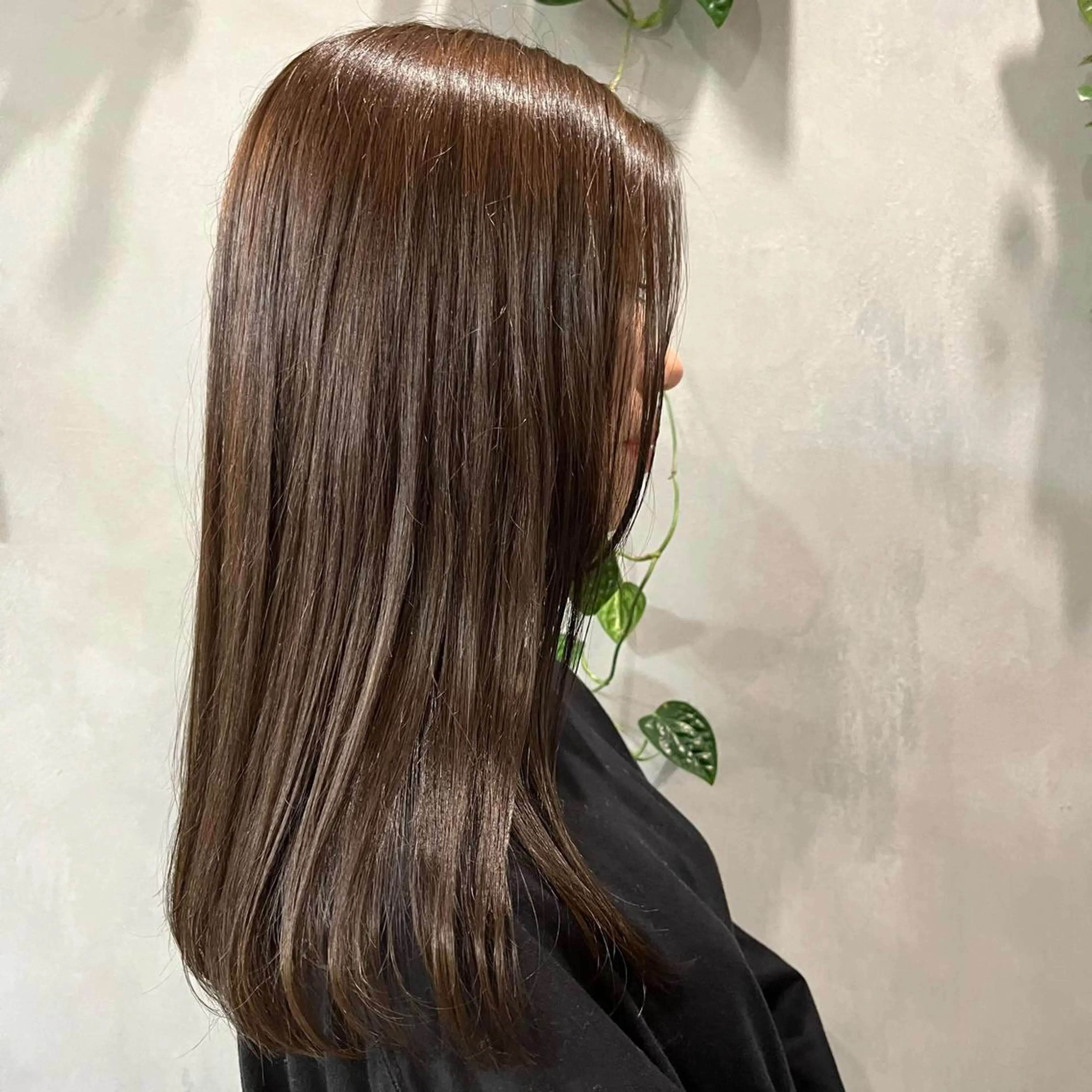 ロング カラー ブラウンカラー オリーブブラウン ヘアカラー トリートメント ヘッドスパ CAMERA所属・井手 咲乃のヘアスタイル