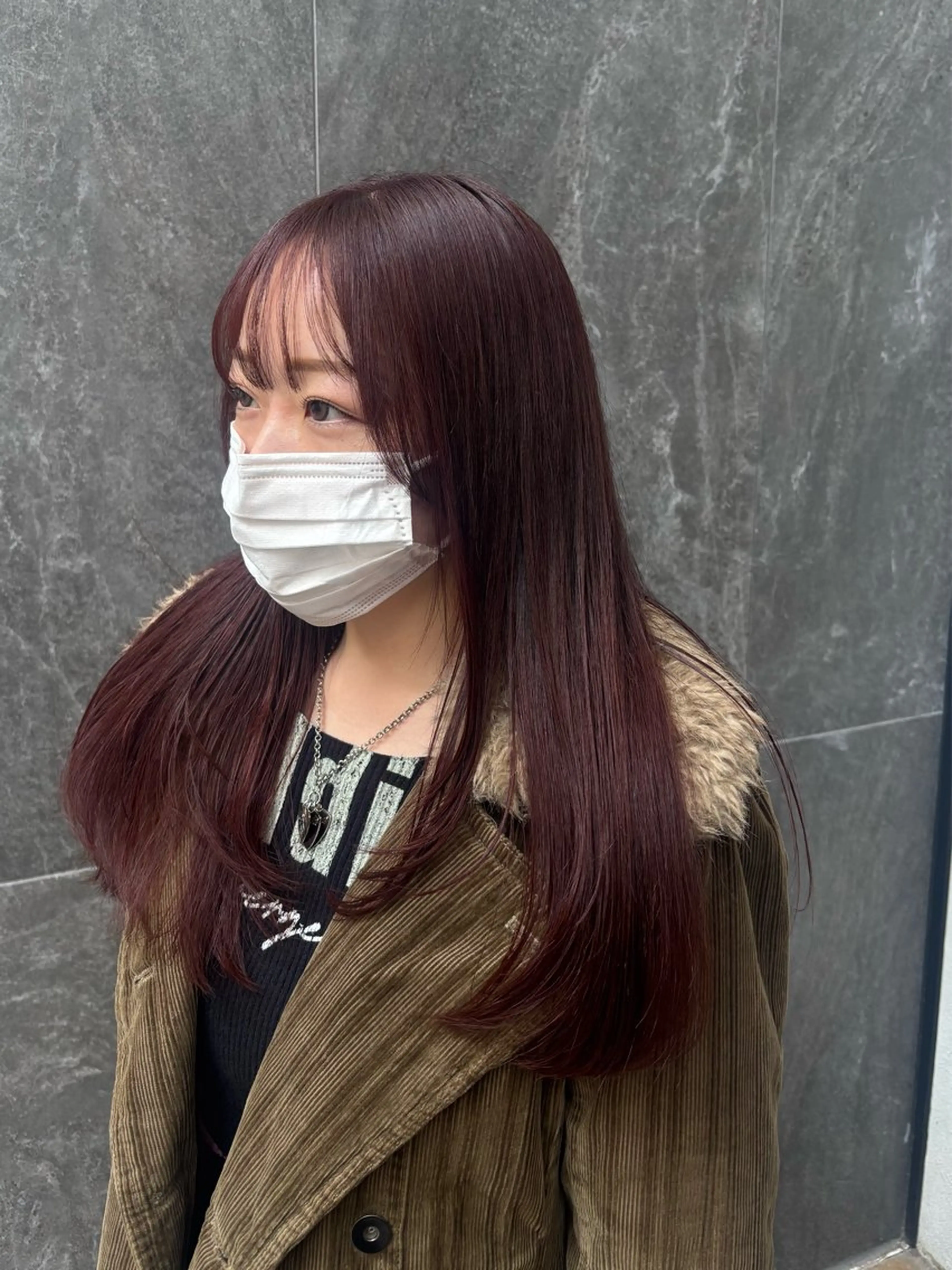 ロング 顔まわりレイヤー 顔周りカット レイヤーカット カット ヘアカラー 石原 望来のヘアスタイル