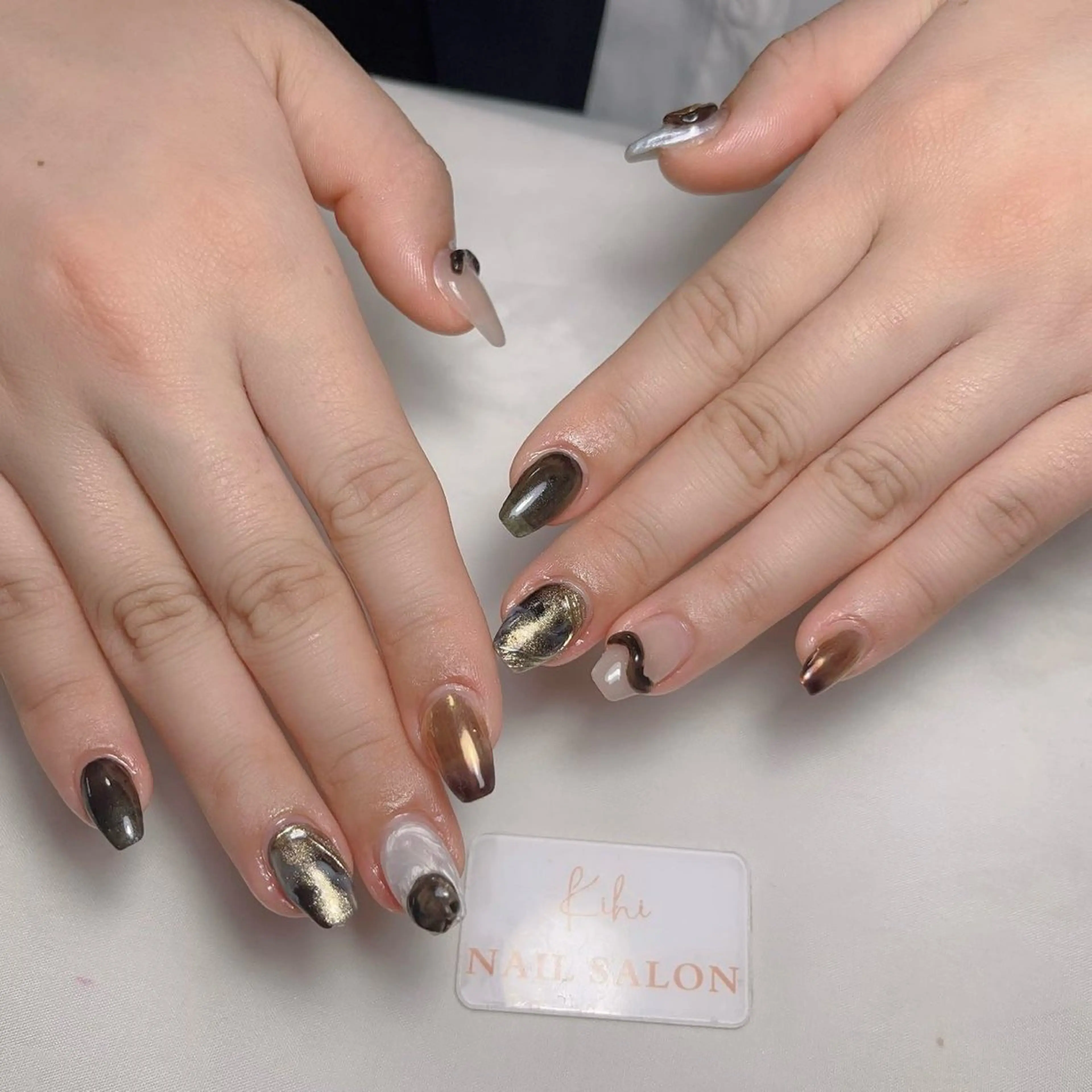 ネイル アートネイル フレンチネイル ジェルネイル グラデーション 韓国ネイル ハンドネイル 💕鈴木ユリ パラジェル/オフ無料のネイルデザイン