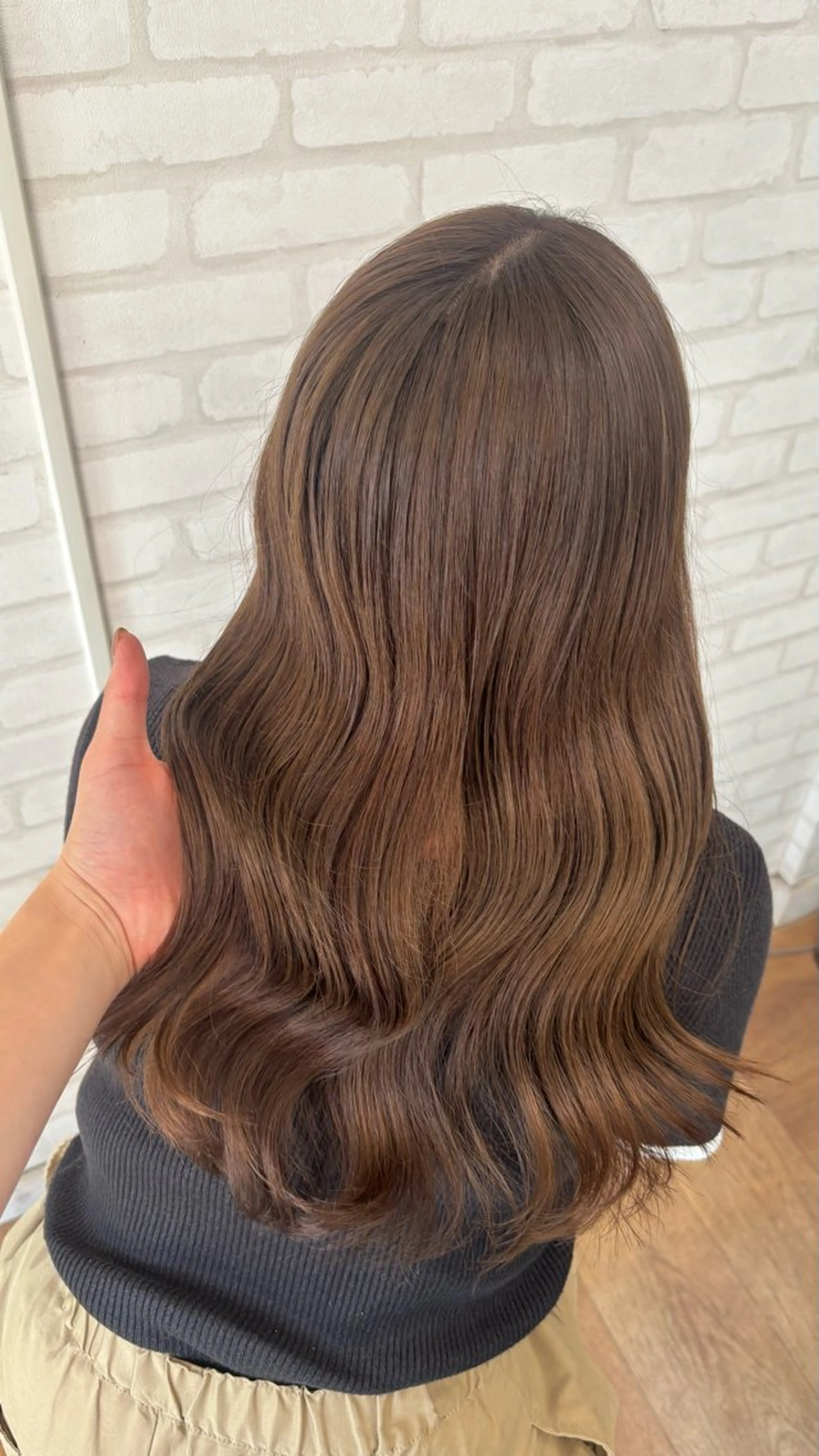 カラー 廣田 真依のヘアスタイル