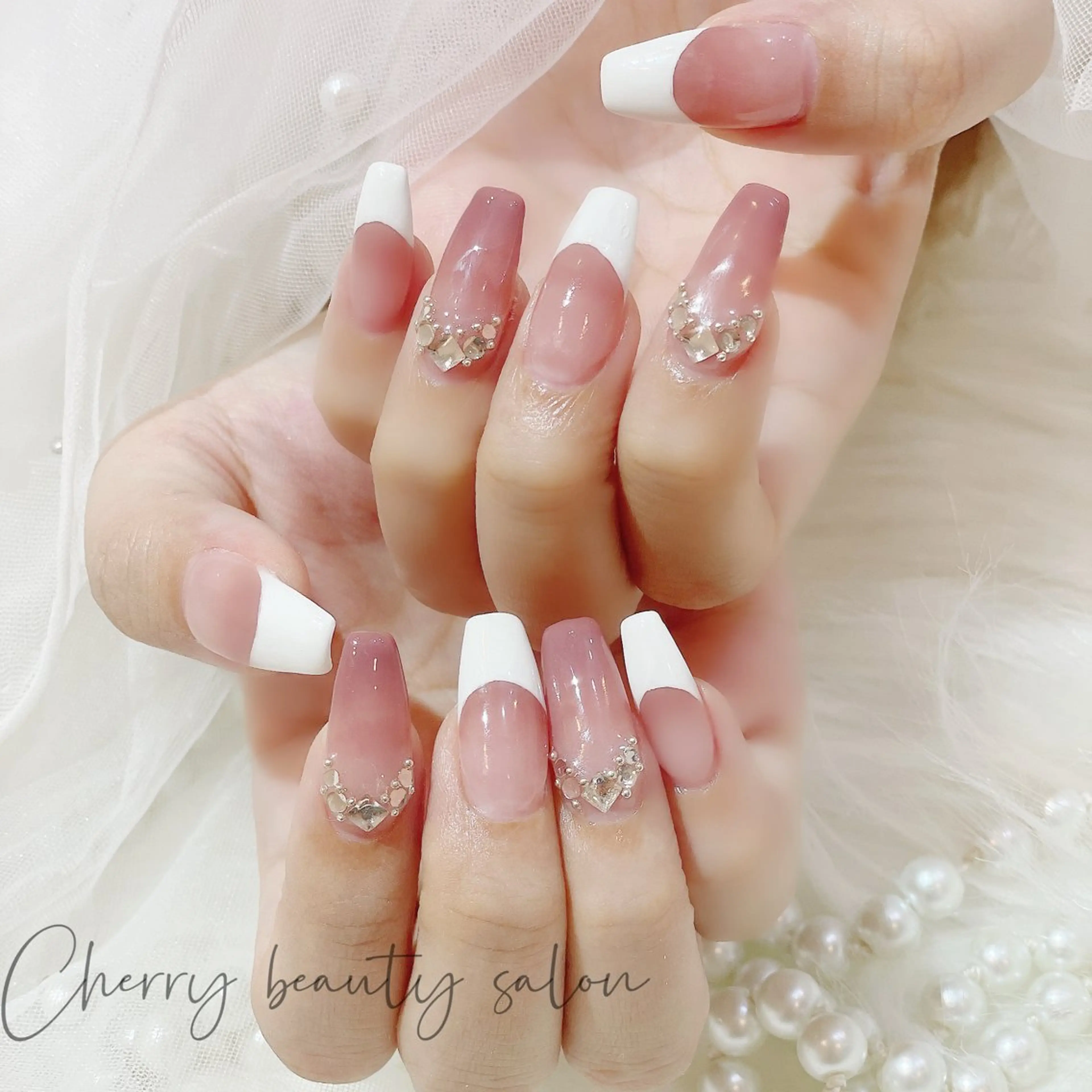 ネイル SAKURA 🍒のネイルデザイン