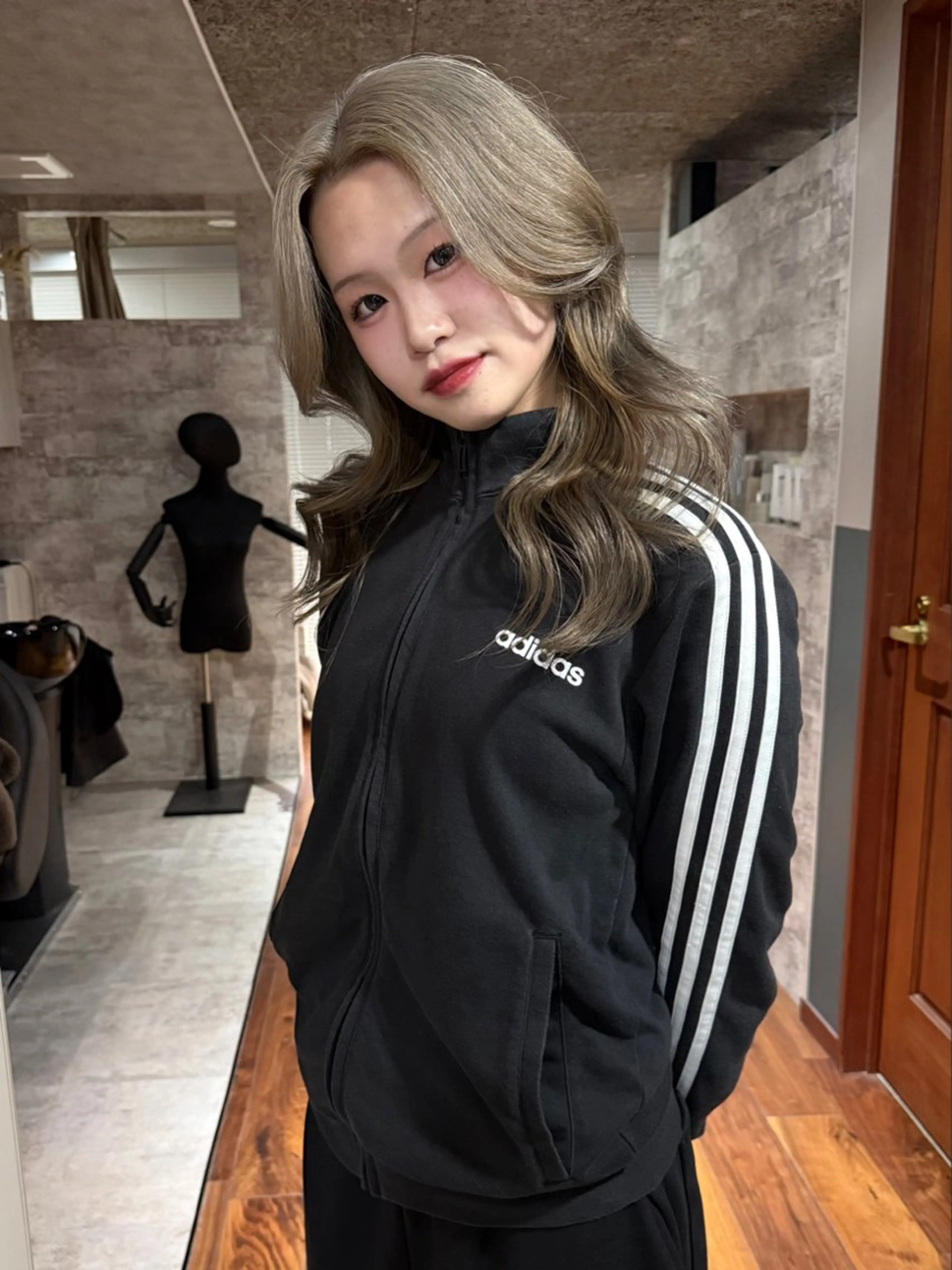 ミディアム カラー 似合わせカット カット ヘアカラー トリートメント mai / linoah˚✧のヘアスタイル