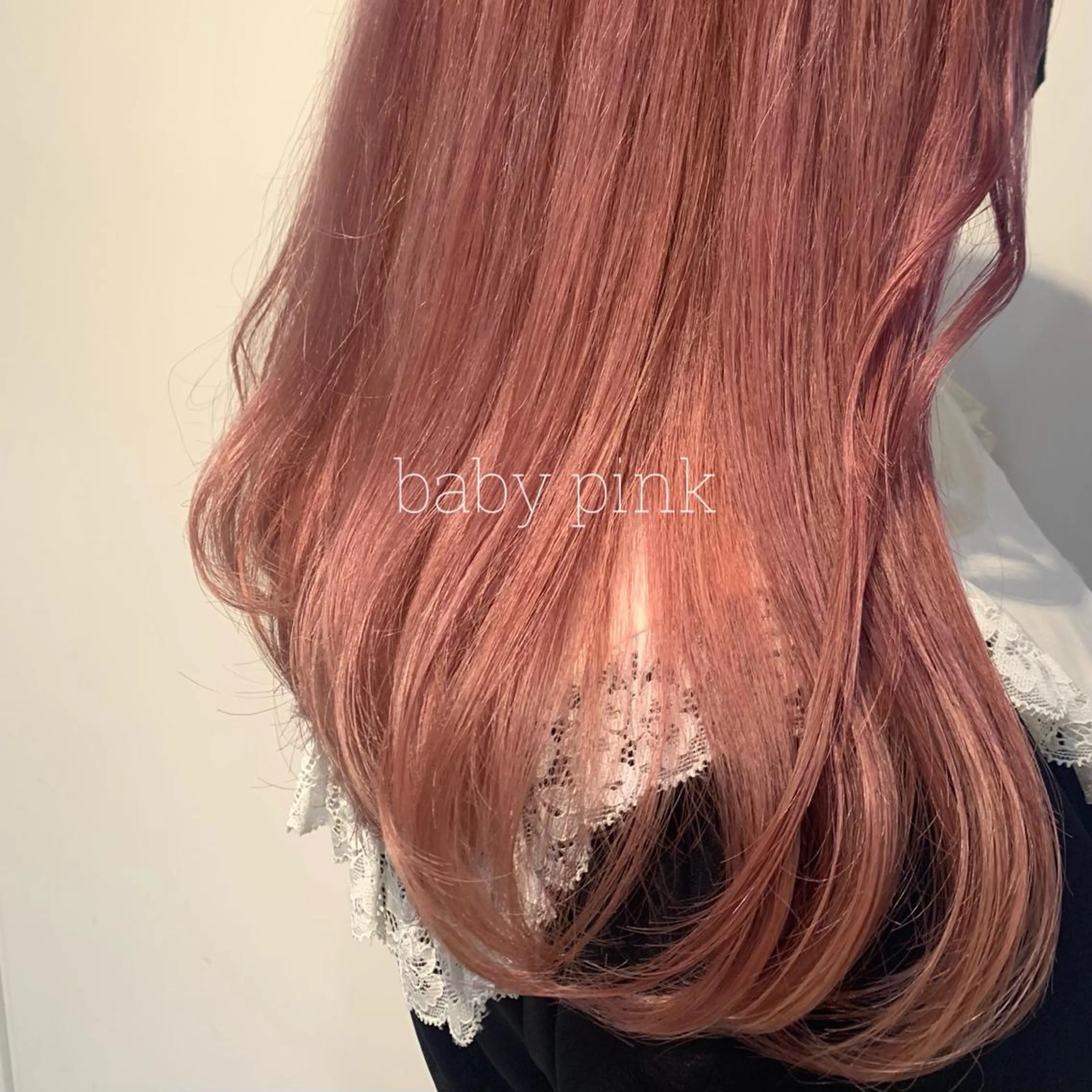 ロング カラー RINA🧤 デザインとボブのヘアスタイル