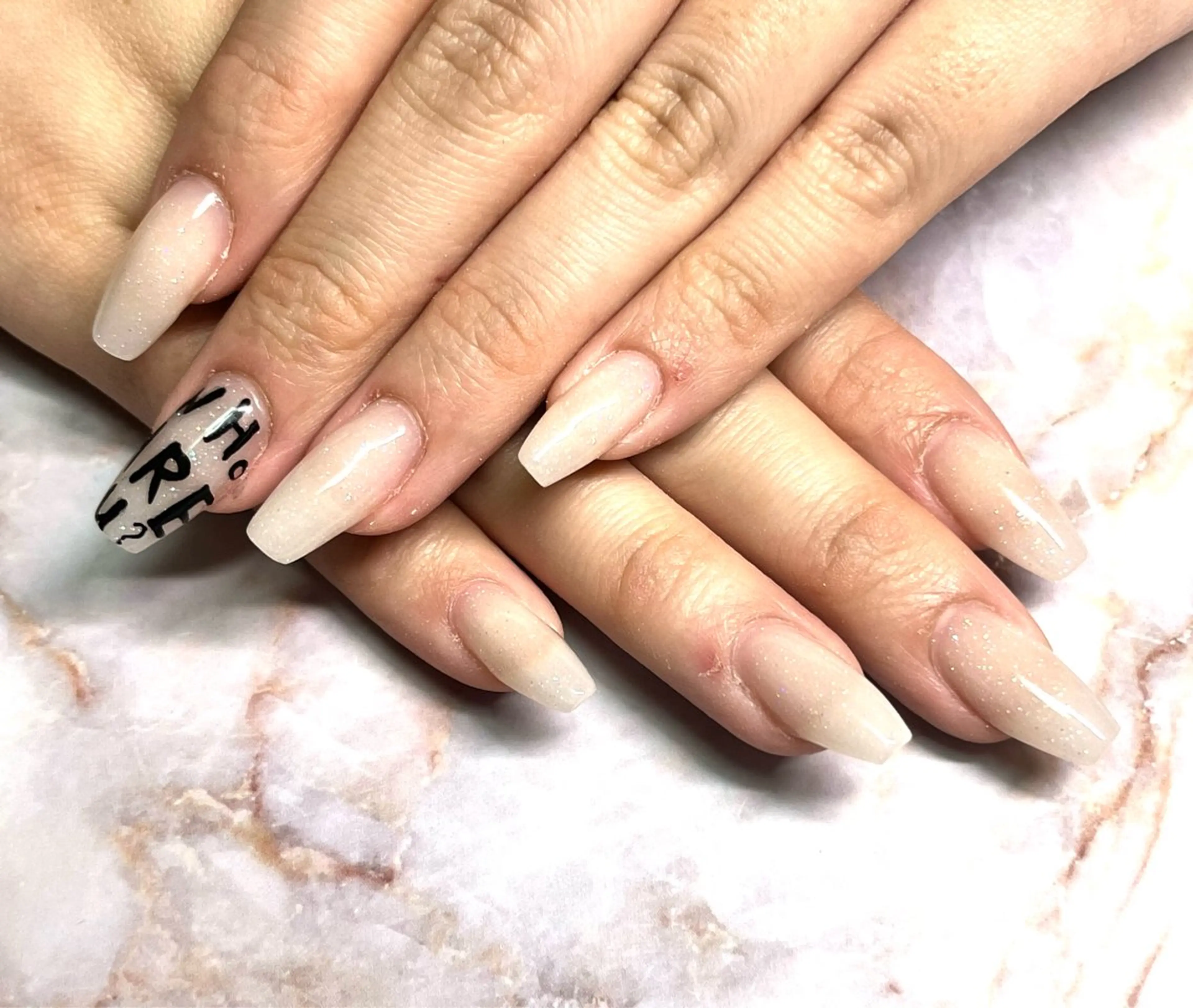 ネイル アートネイル 長さ出し スカルプネイル plaisir所属・plaisir プレジールネイルのネイルデザイン