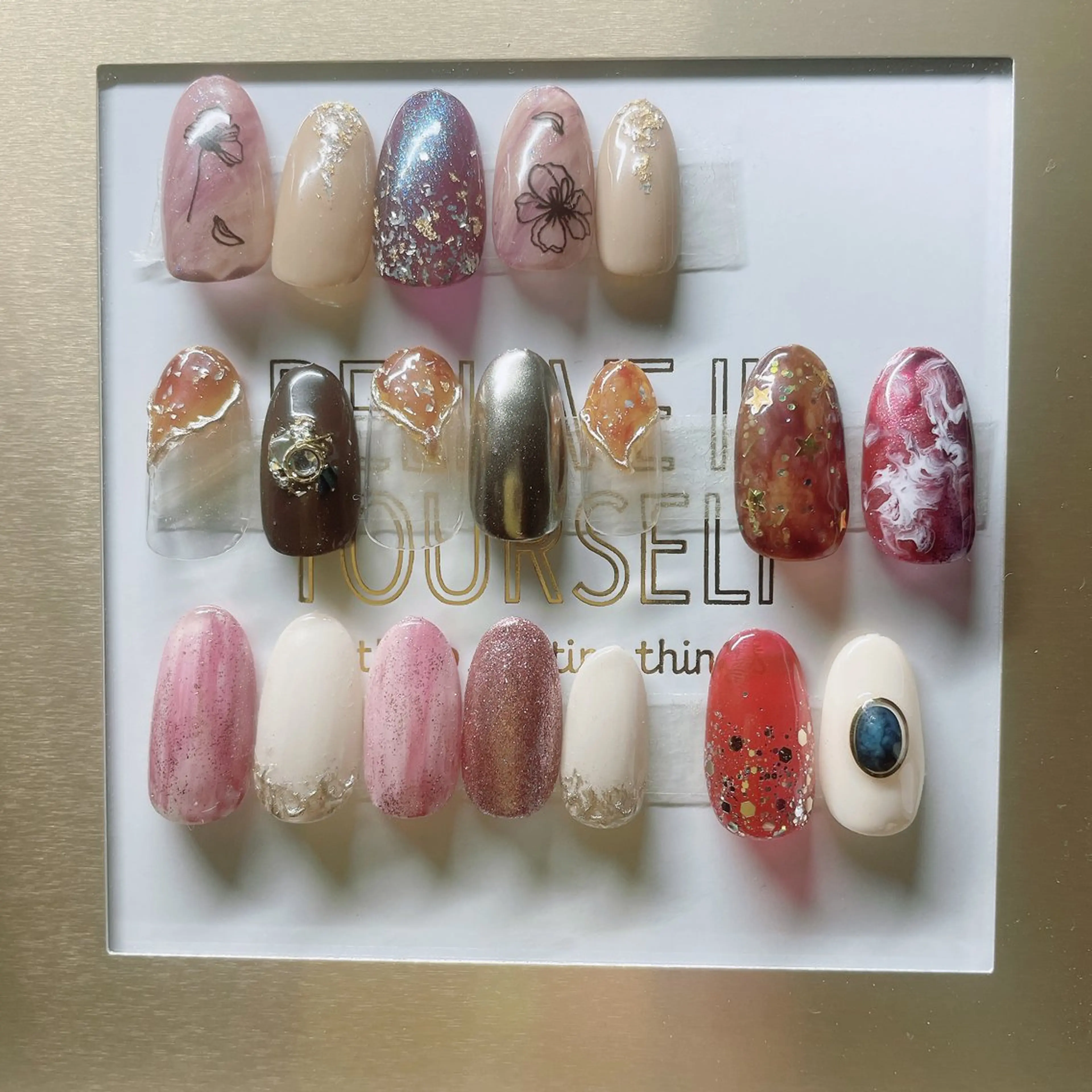 ネイル ハンドネイル ハンドケア SUN&MOON所属・SUN&MOON REOのネイルデザイン