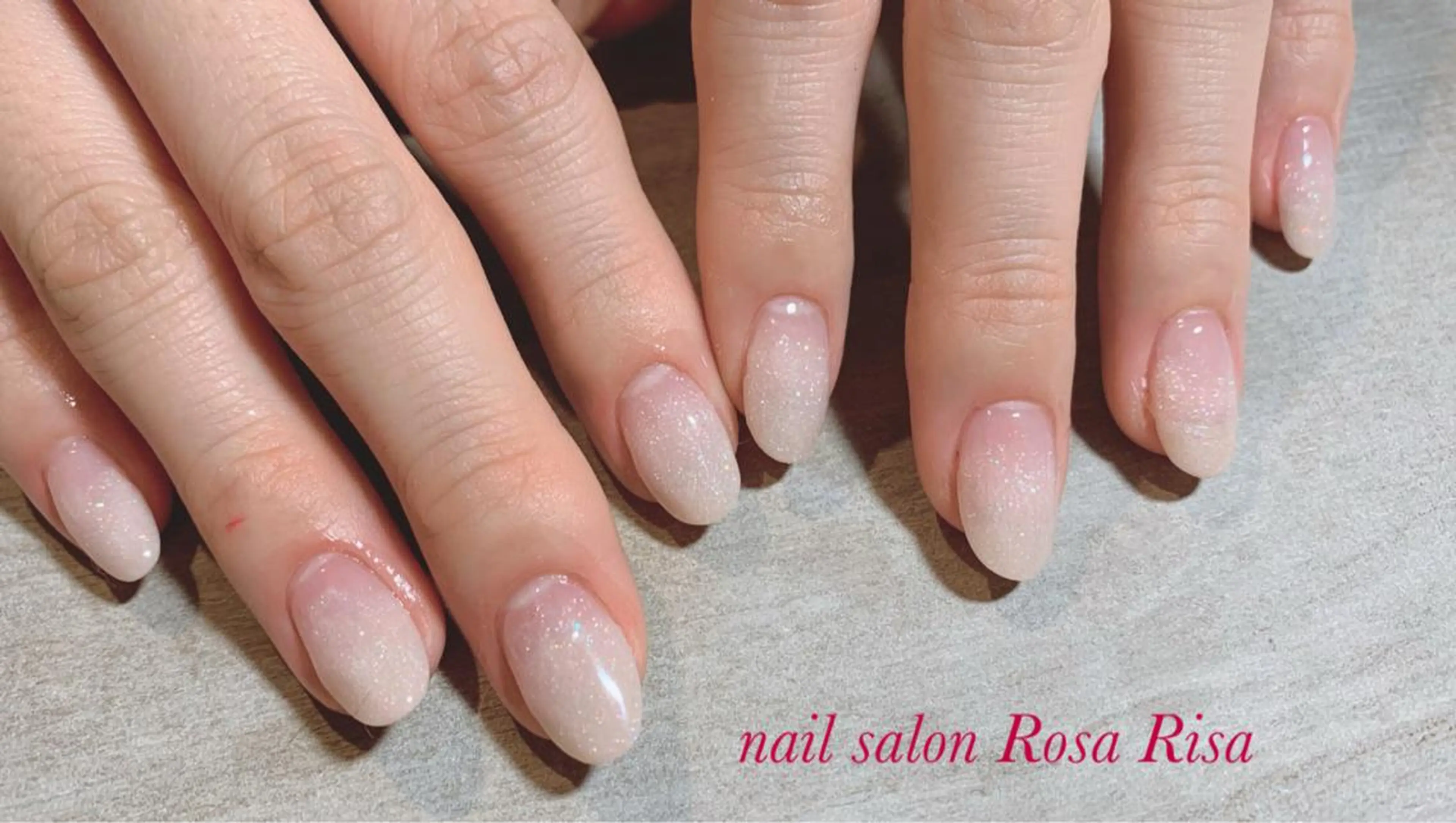 ミディアム ネイル オーロラネイル スカルプネイル ハンドネイル ネイルスタジオ シェイクユアハンズのネイルデザイン