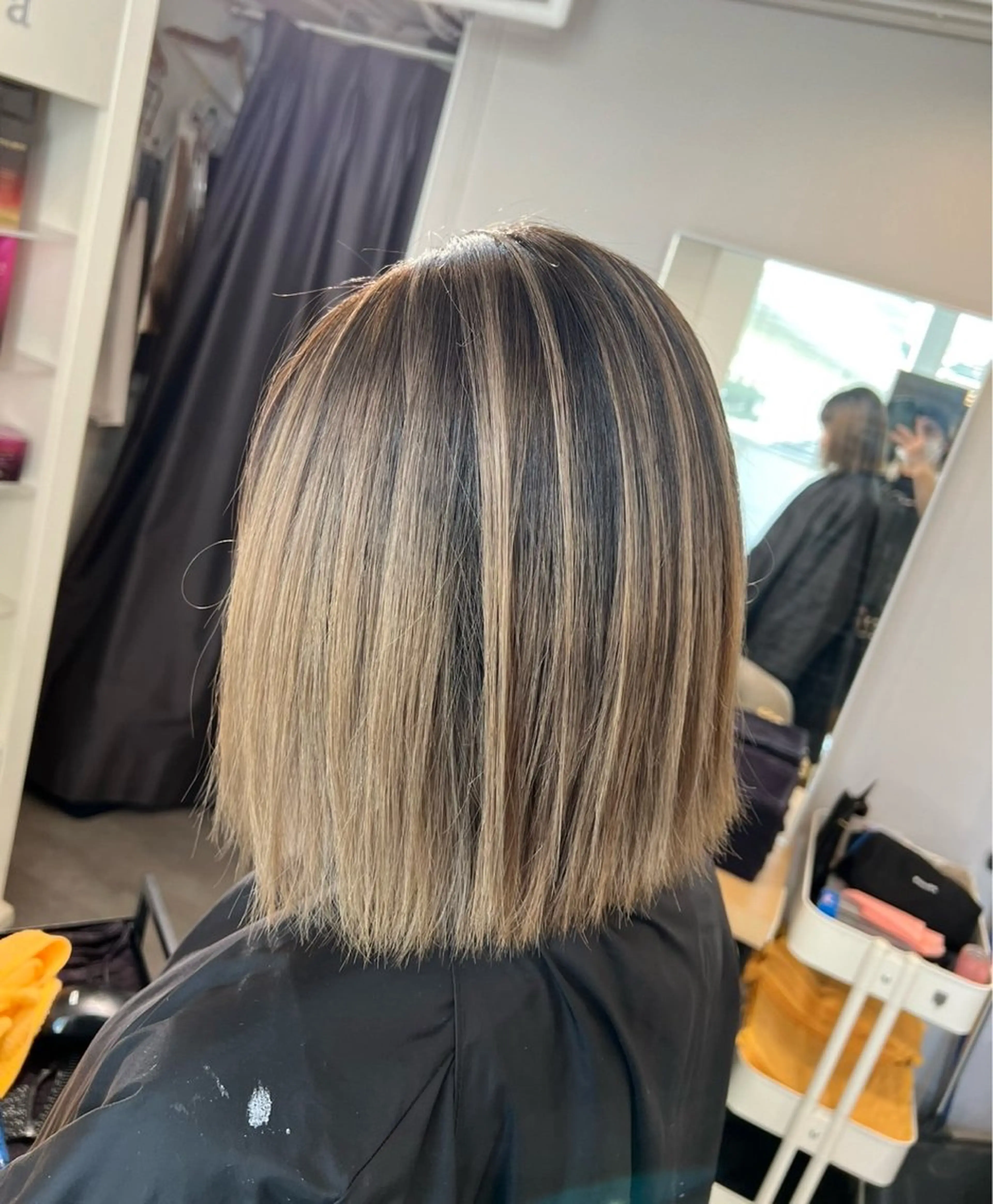 ショート カラー バレイヤージュ ベージュカラー レイヤーカット ヘアカラー トリートメント ROBIN所属・指名数No.1 /NAOYAのヘアスタイル