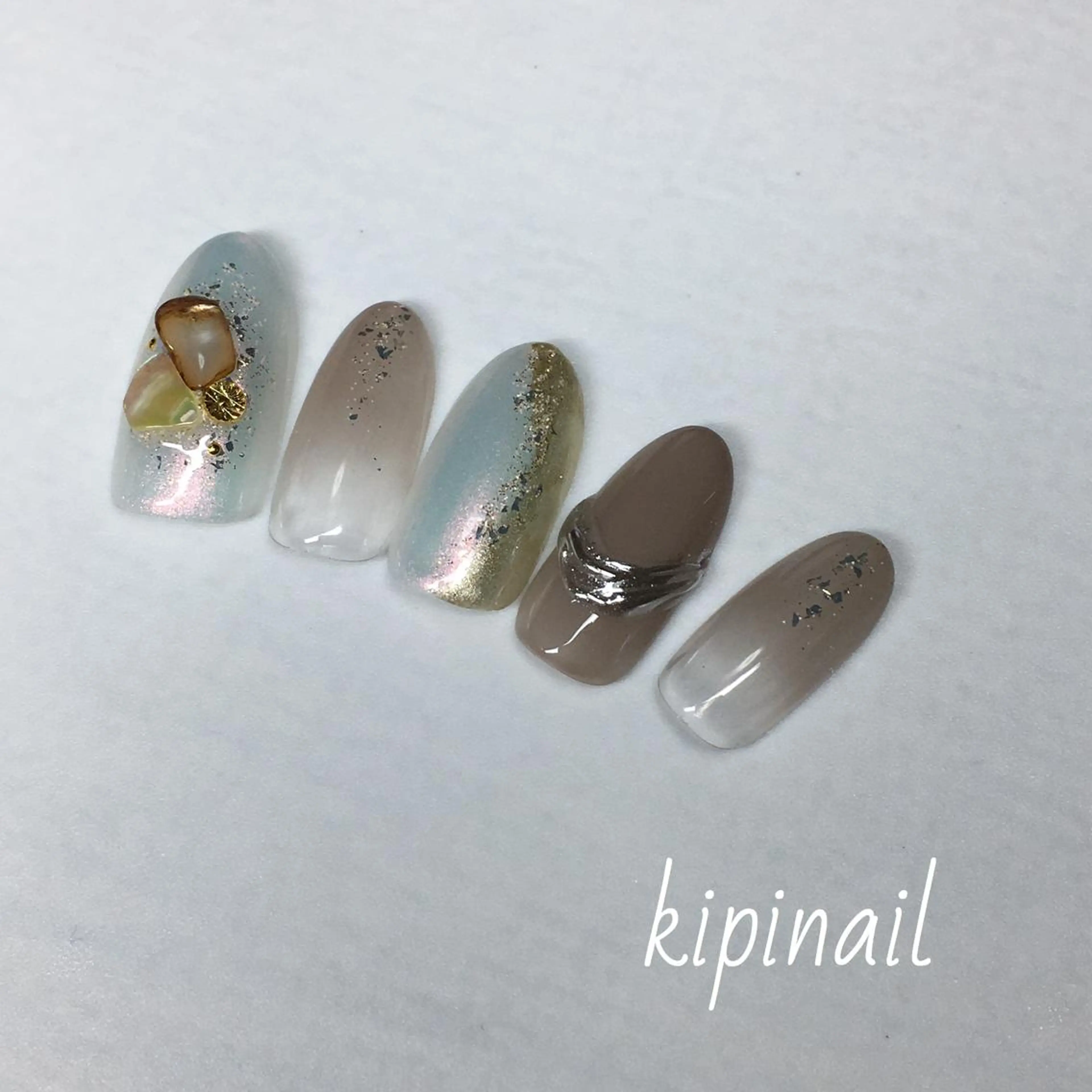 ネイル ミラーネイル シルバー kipinail 川﨑えりかのネイルデザイン