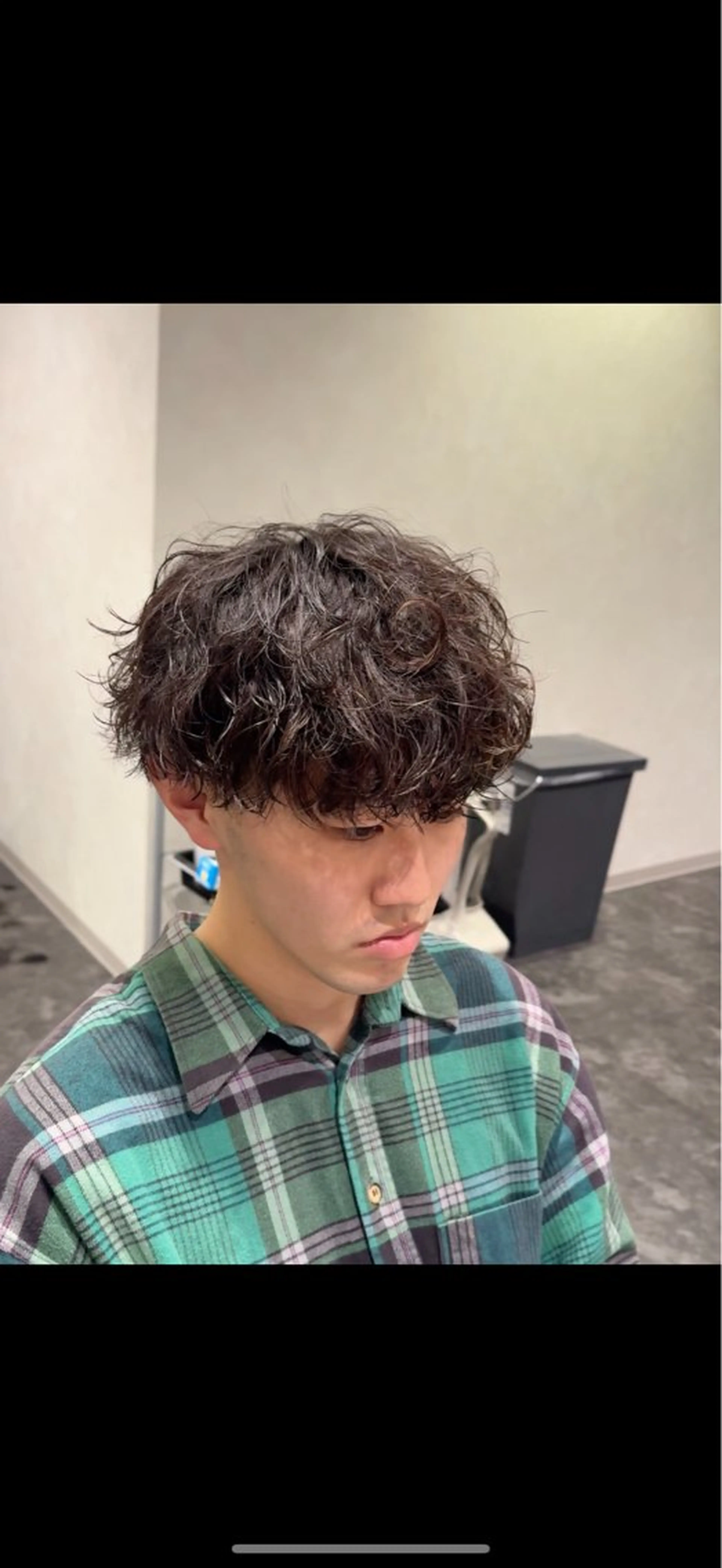 ミディアム パーマ メンズ ミディアムパーマ メンズパーマ カット メンズパーマ特化 美容師kouyaのヘアスタイル