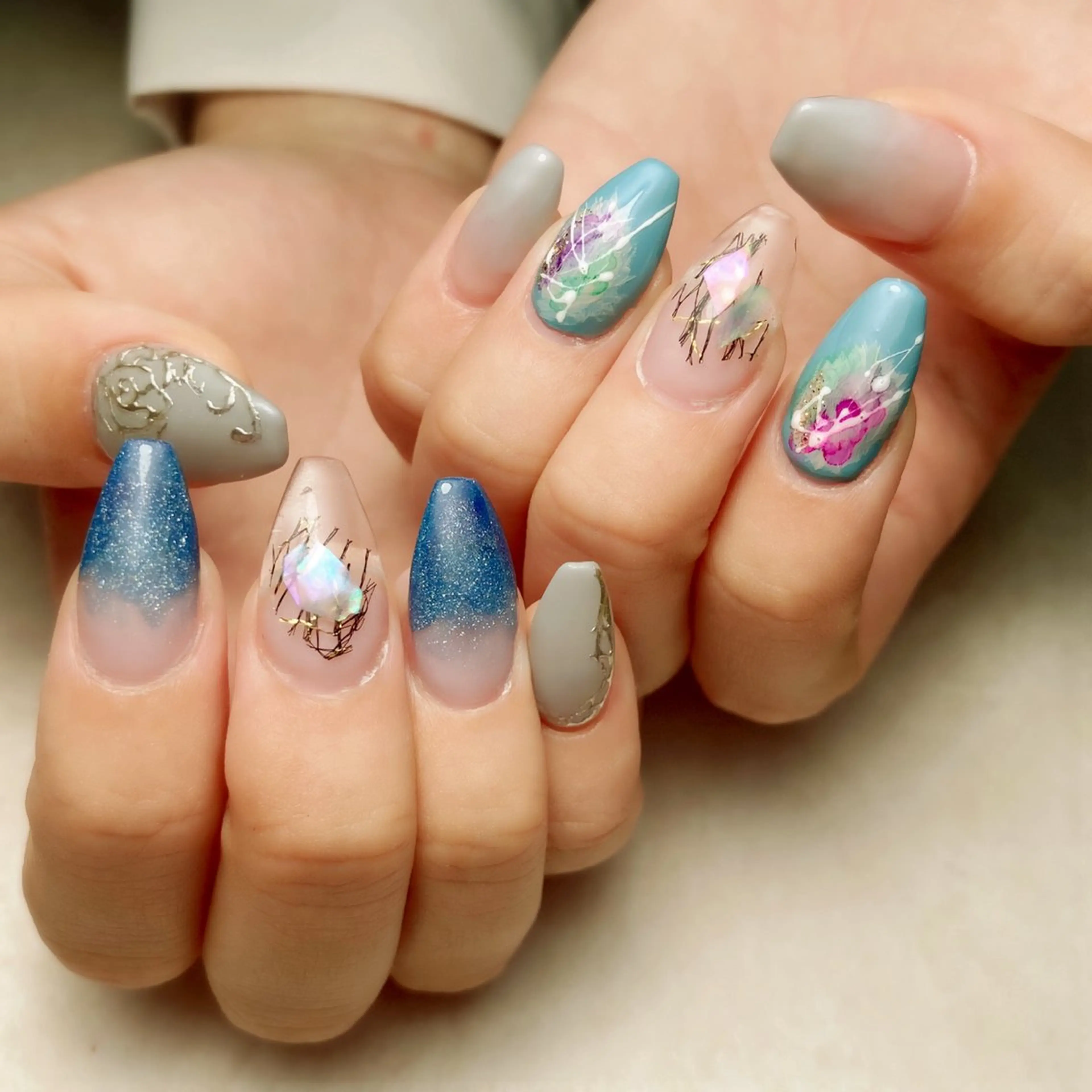 ネイル HYGGE所属・藤村 くるみのネイルデザイン