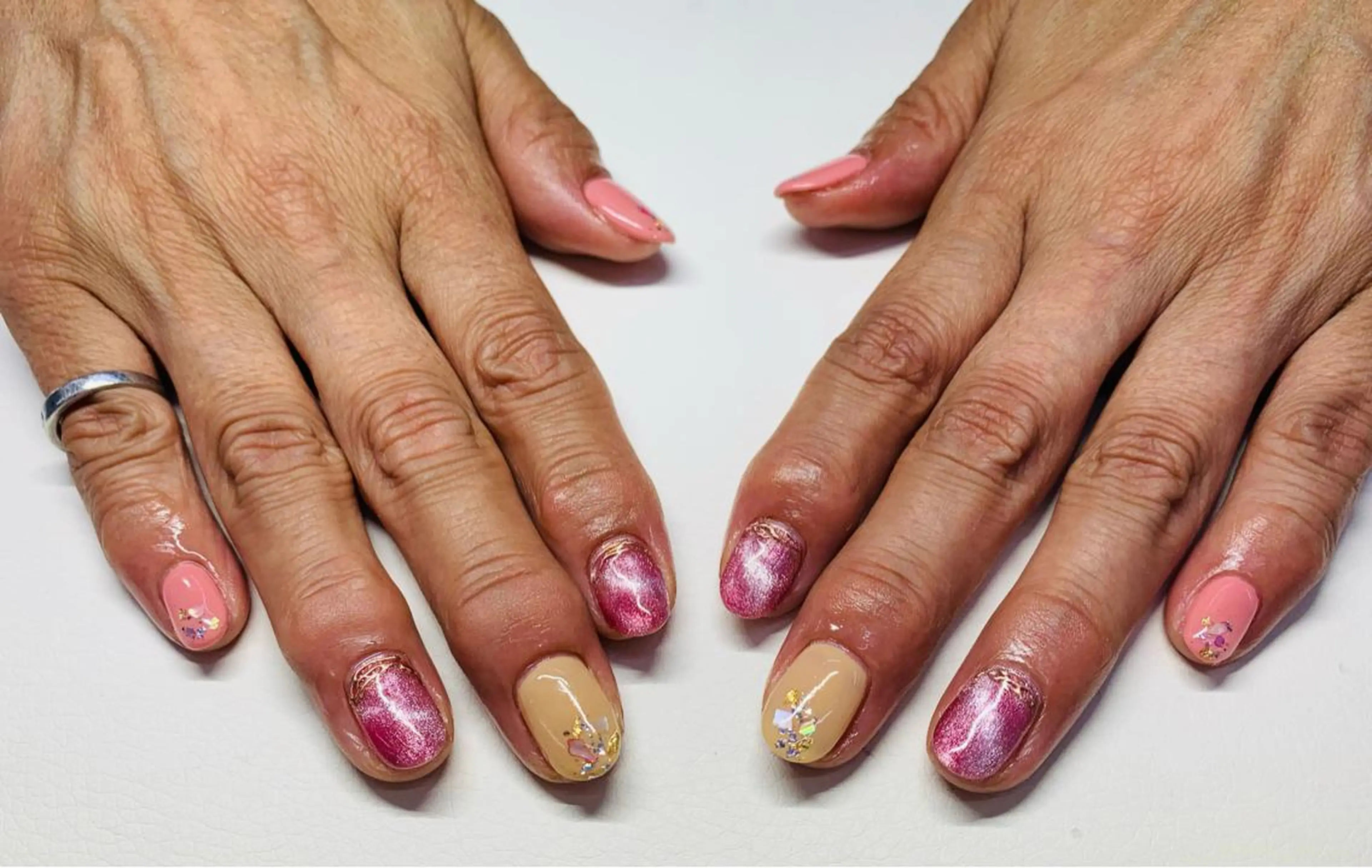 ネイル Mule Beauty Salon所属・ミュール ビューティーサロンのネイルデザイン