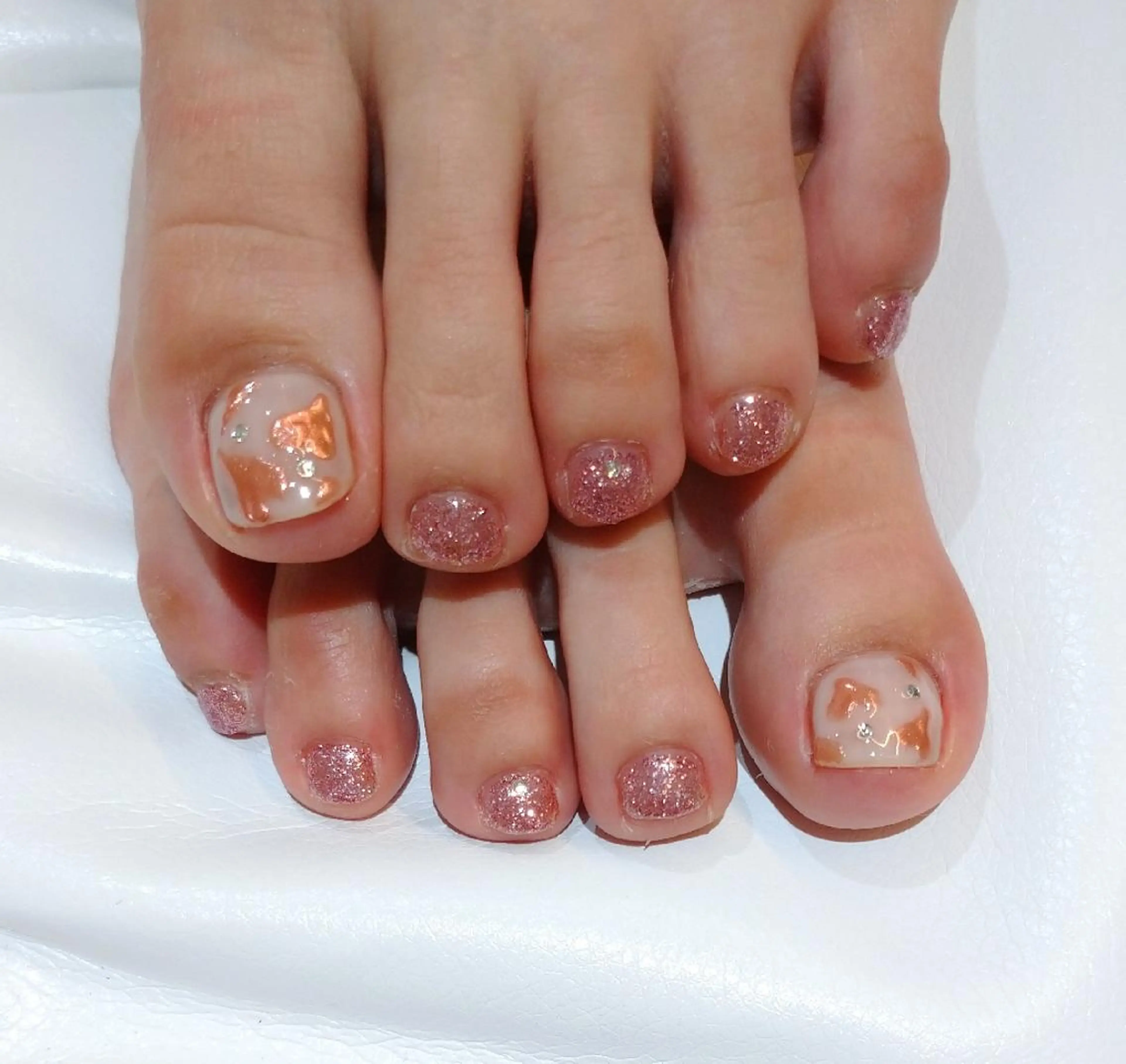 ネイル フットネイル 會田 瑠衣のネイルデザイン