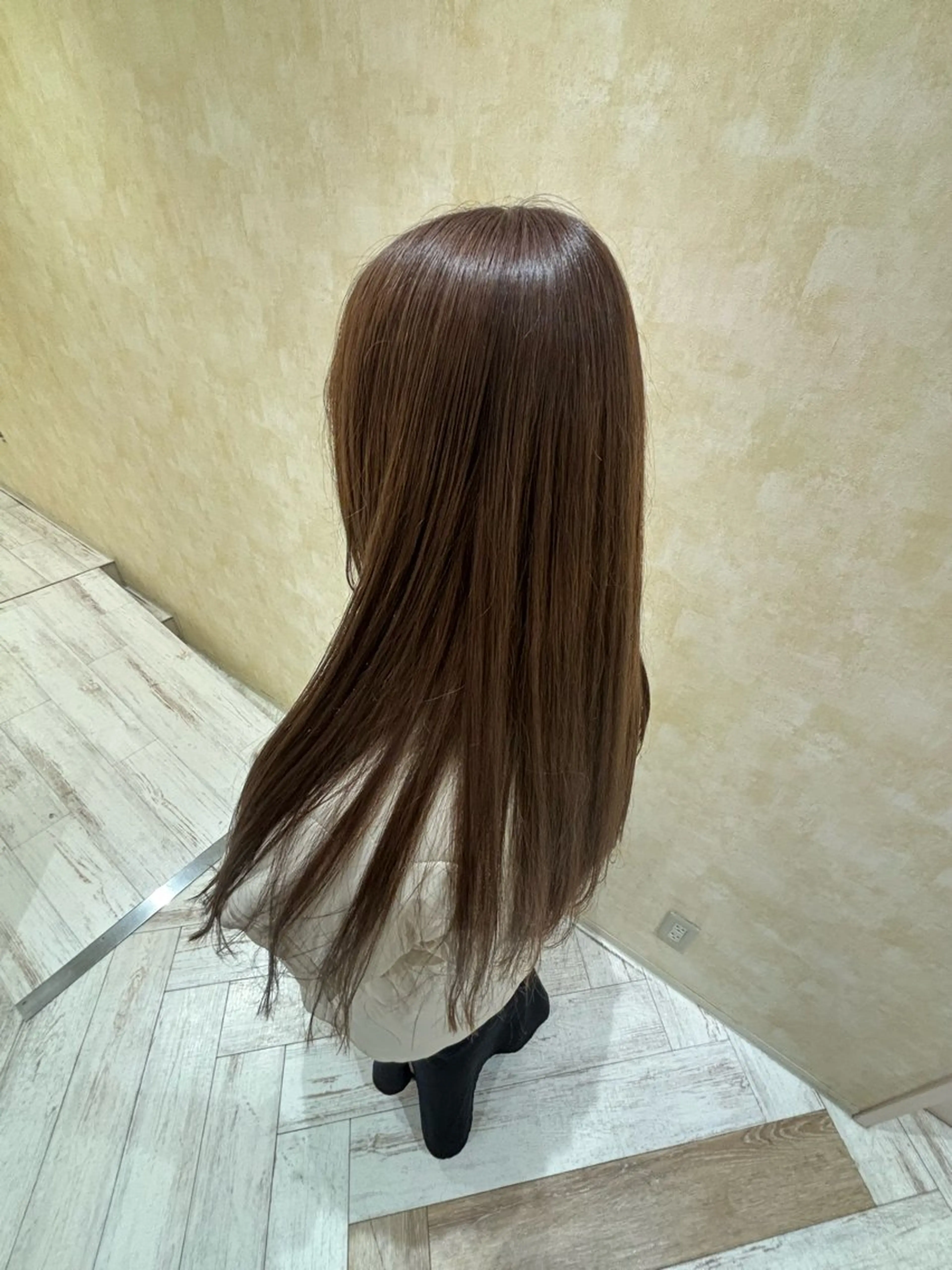 ロング カラー ベージュカラー 透明感カラー オリーブベージュ fare東戸塚所属・fare東戸塚🦋 ななみのヘアスタイル