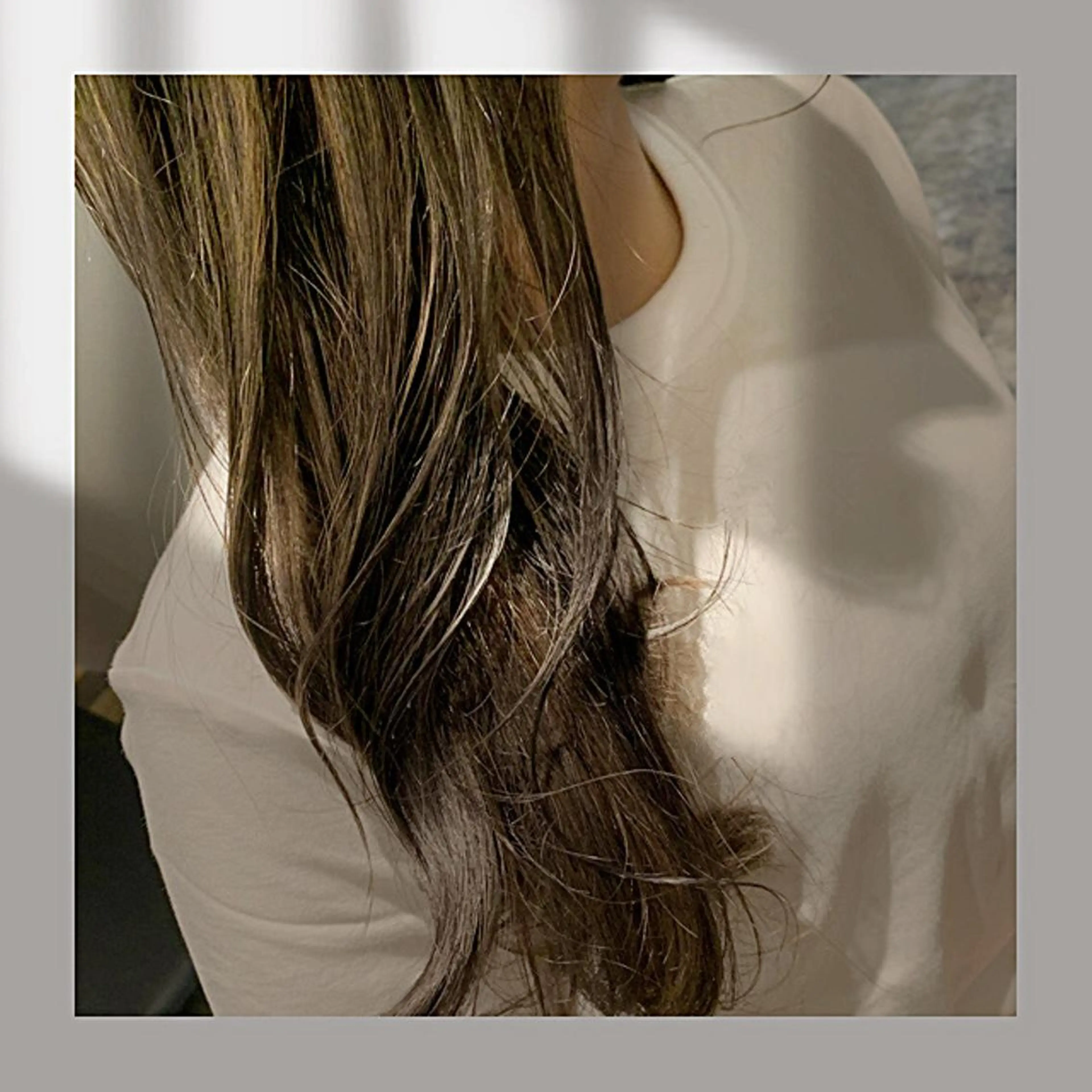 ロング カラー Neale. yumiのヘアスタイル