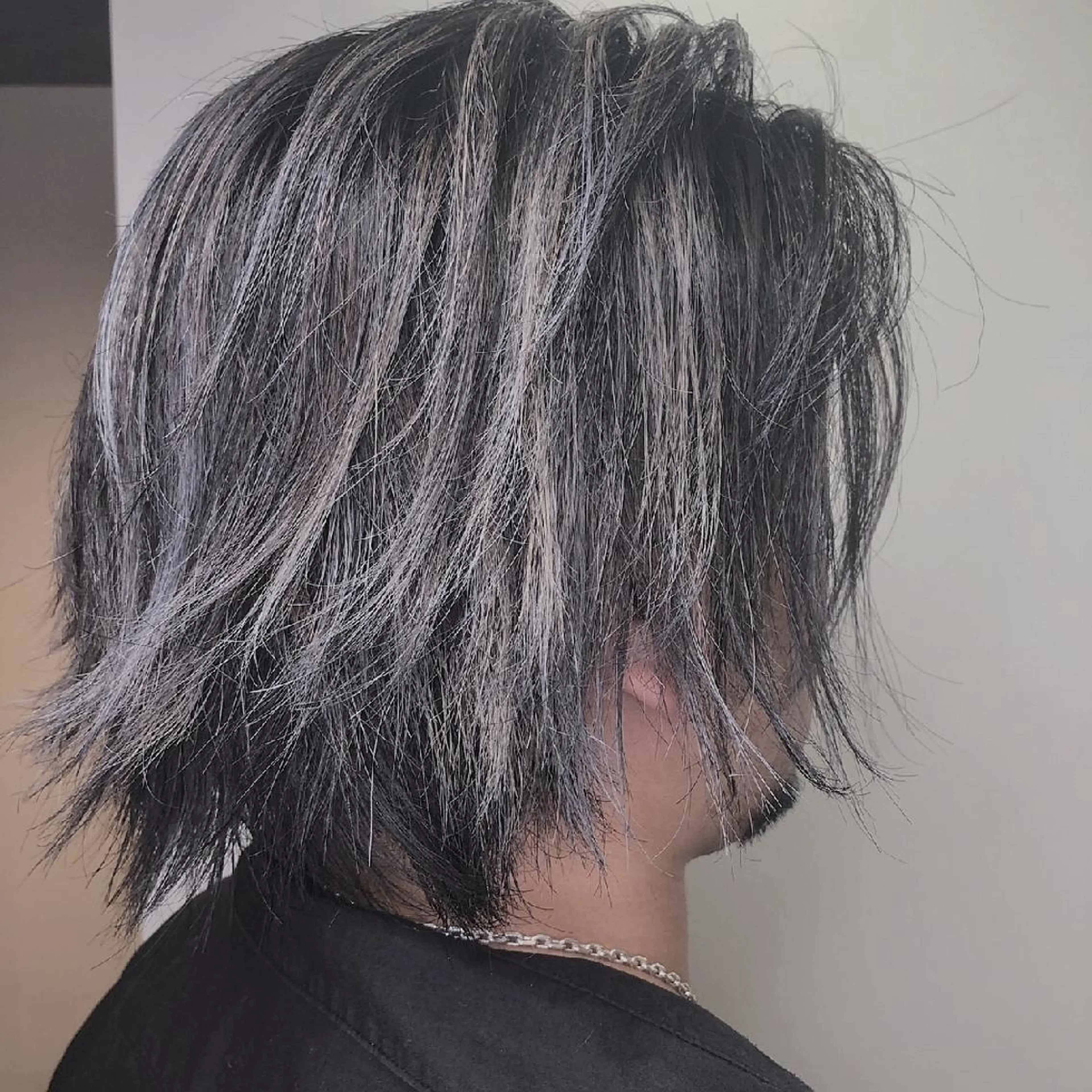 ショート カラー Afinar　 tomoのヘアスタイル
