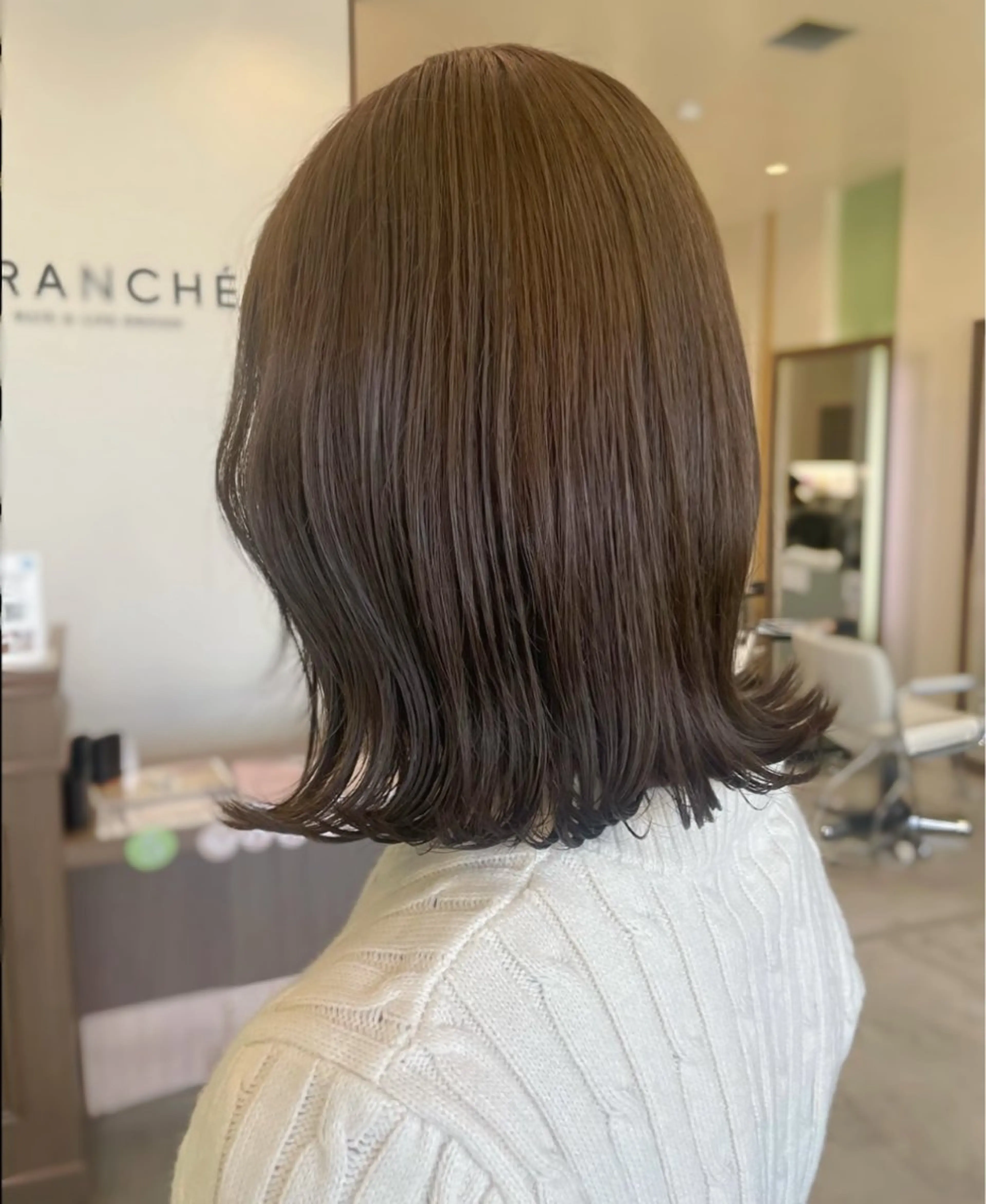 ミディアム くびれヘア ヘアカラー BRANCHÉ 高蔵寺☘️ねねほ☘️のヘアスタイル