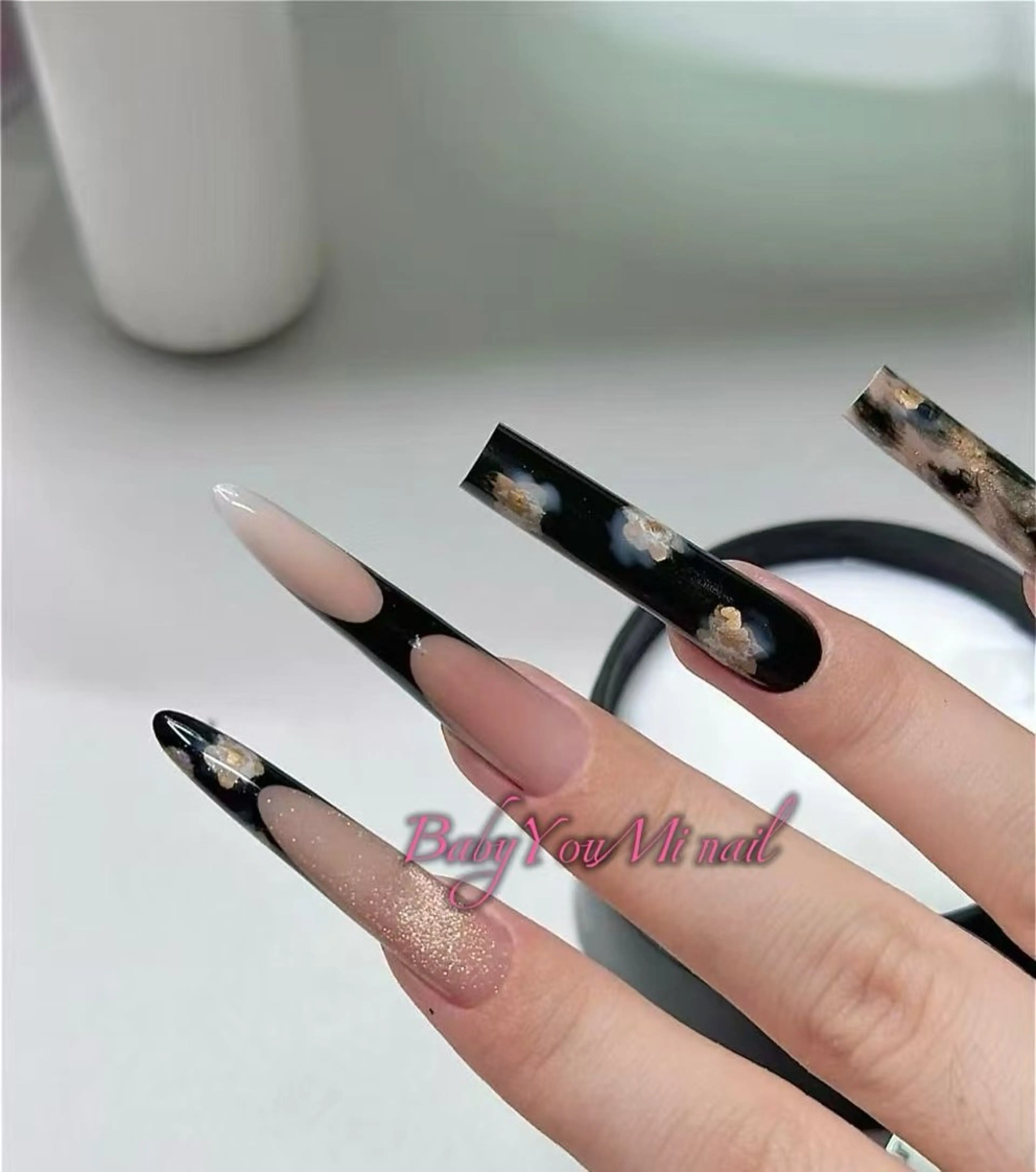 ネイル オーロラネイル フラワーネイル フットネイル フレンチネイル ジェルネイル ハンドネイル 相沢 さやかのネイルデザイン