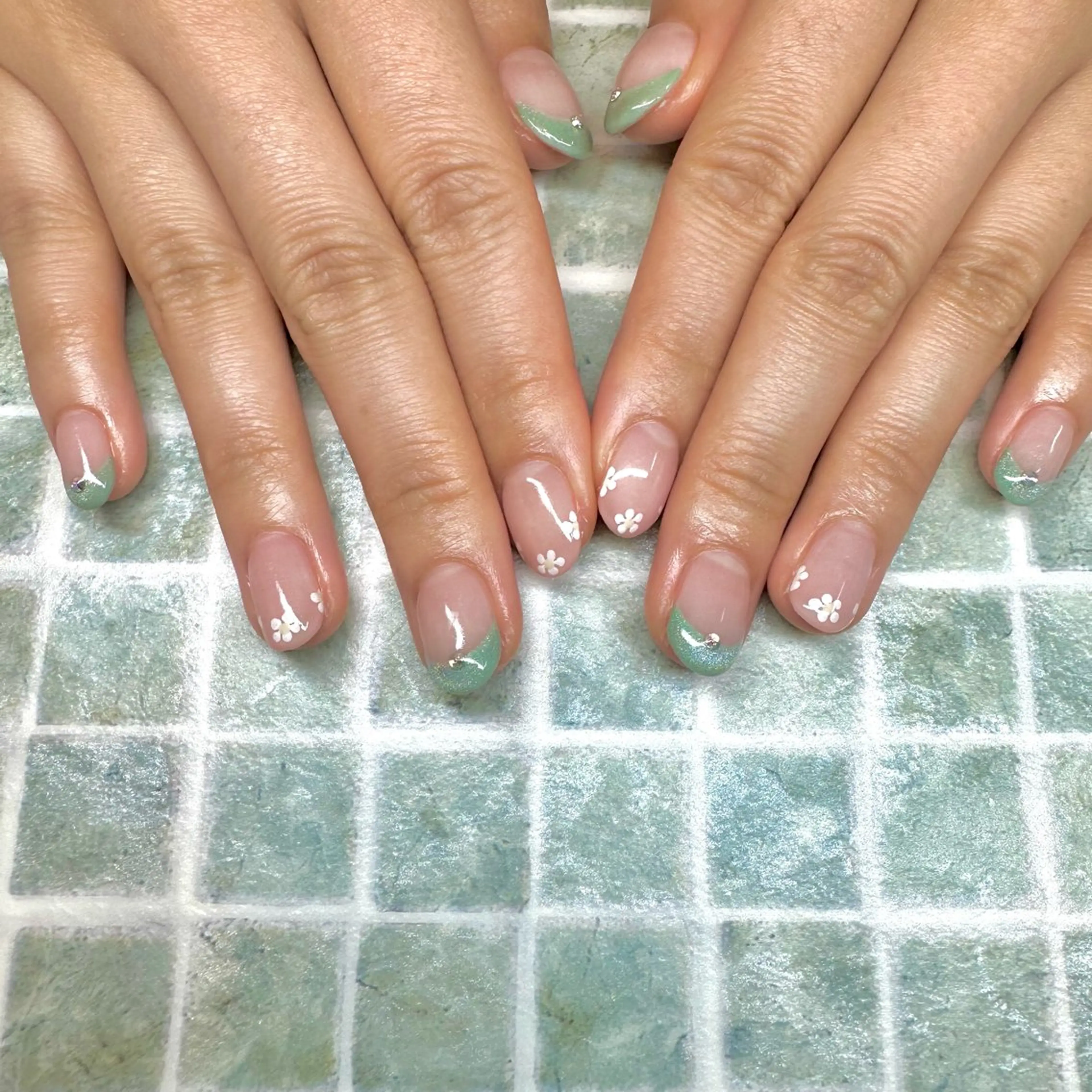 ネイル ハンドネイル フットネイル GéRanium Harukaのネイルデザイン