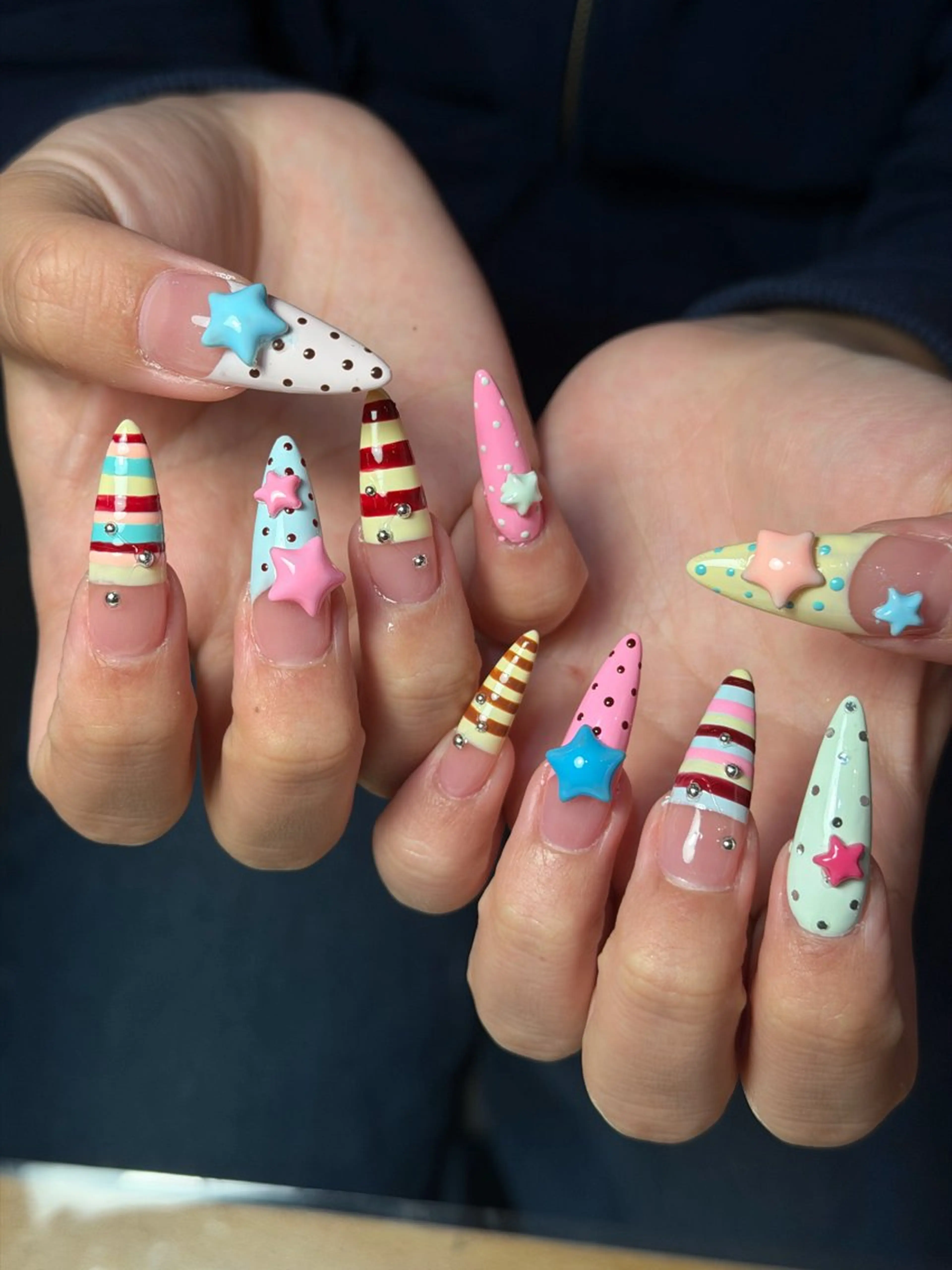 ネイル 韓国ネイル シンプルネイル ワンホンネイル ハンドネイル CoMo Nail Studio所属・CoMo Nailのネイルデザイン