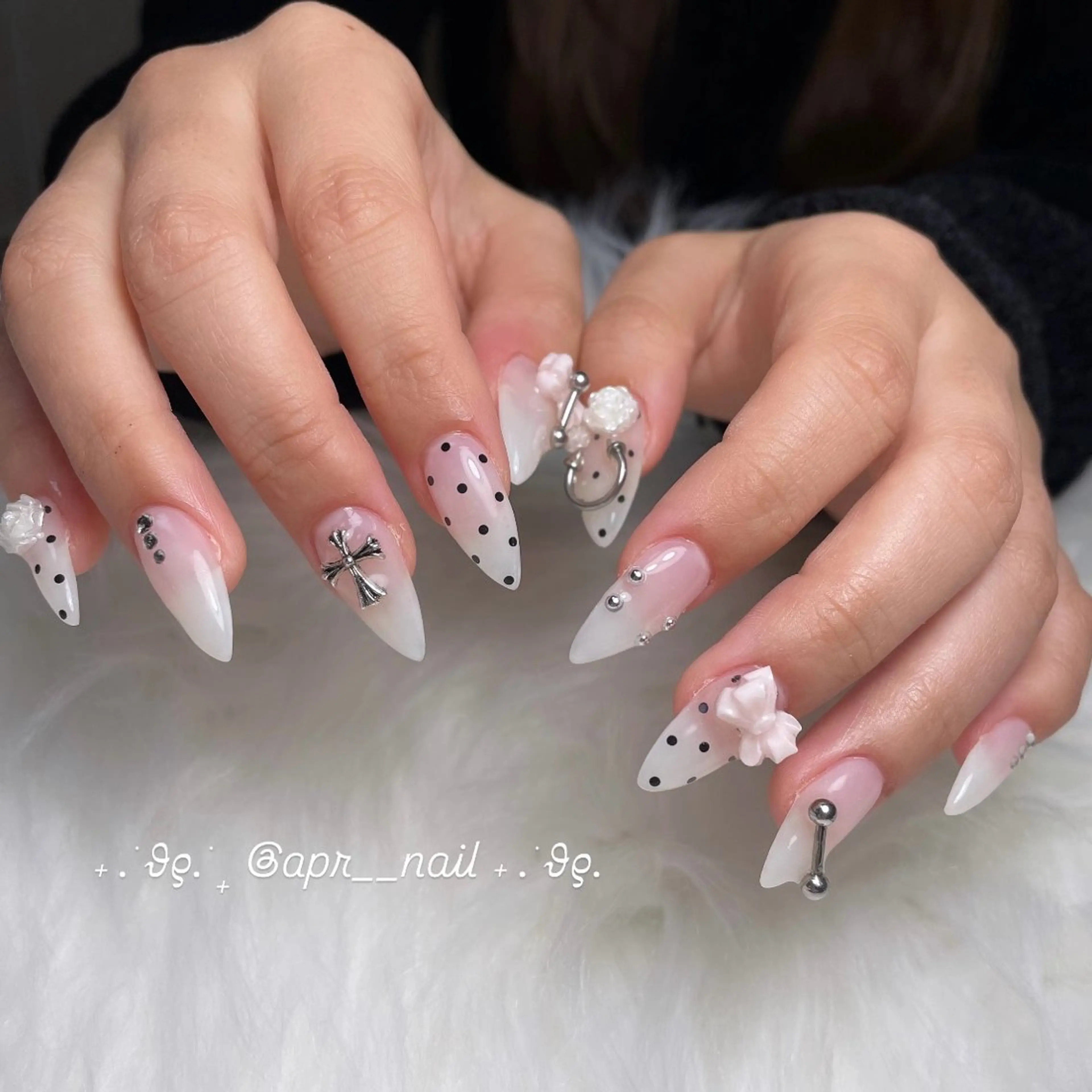 ネイル 持ち込み ハンドネイル Nailsalon apricotのネイルデザイン