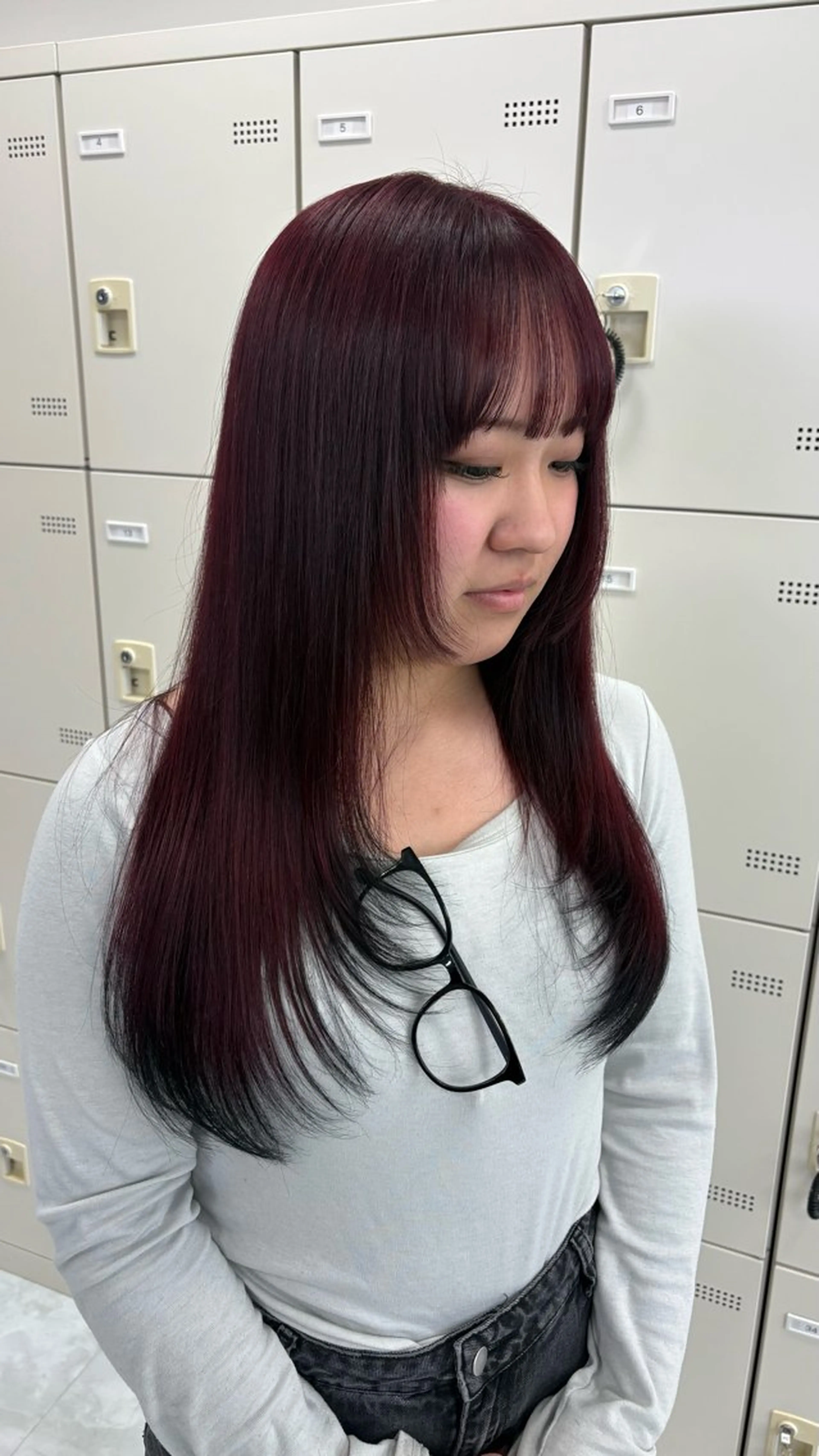 ロング カラー 🖤ハイトーン× レイヤー🖤SARAのヘアスタイル