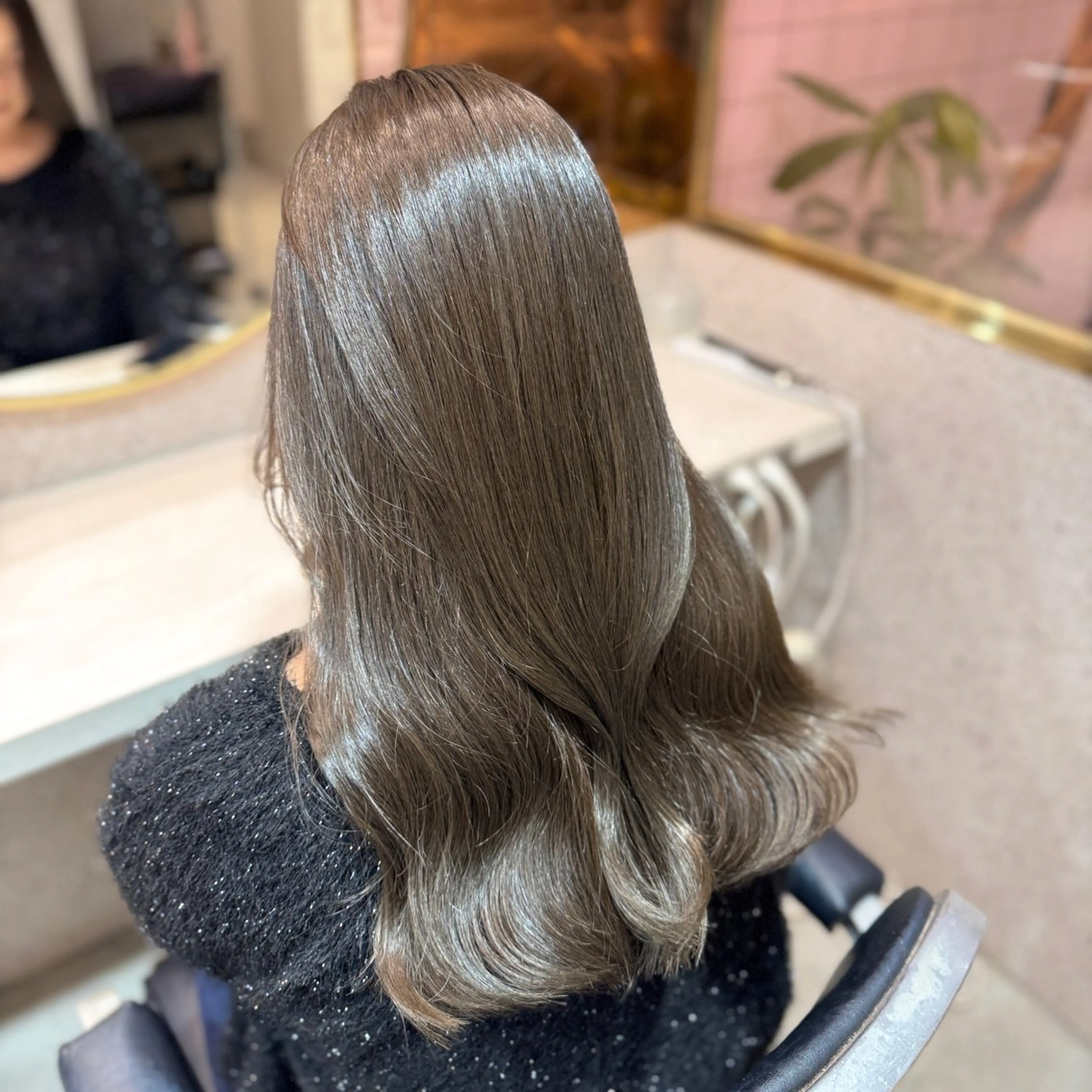 ロング アッシュ アッシュグレー アッシュグレージュ カット ヘアカラー トリートメント 🎀しゅな/韓国 レイヤー/透明感♡のヘアスタイル