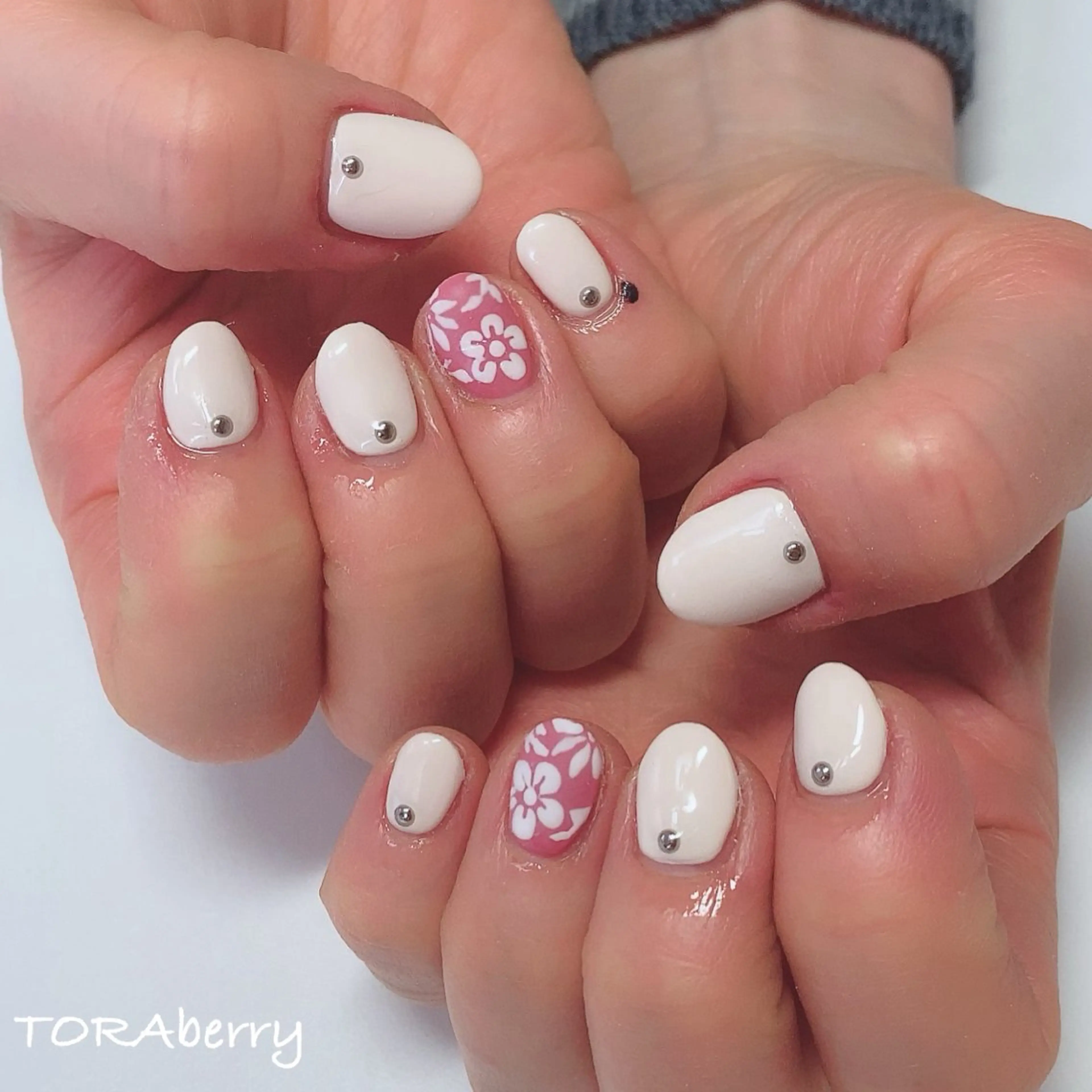 ネイル ハンドネイル ネイリスト なつみのネイルデザイン