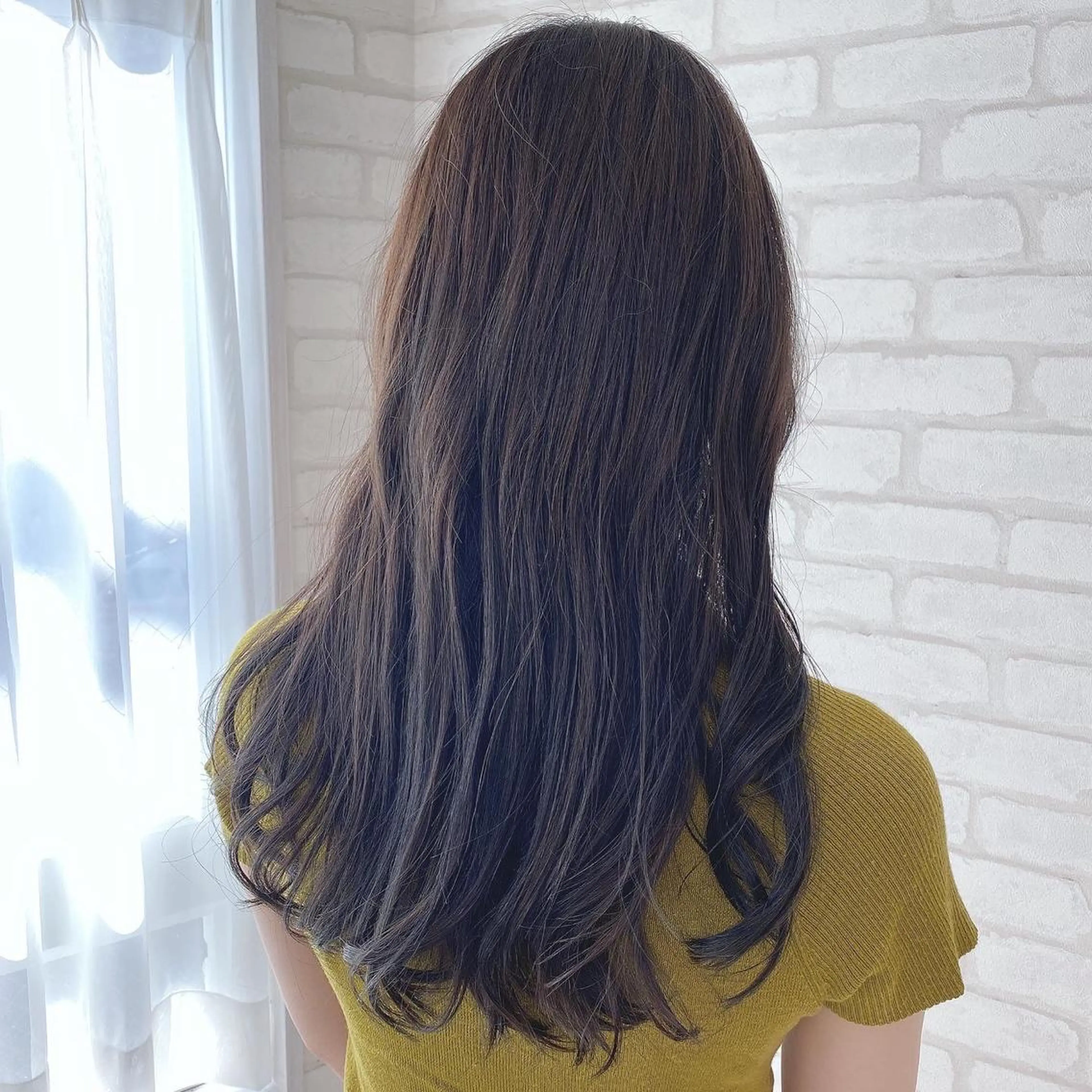 セミロング カラー abilita AZUSAのヘアスタイル