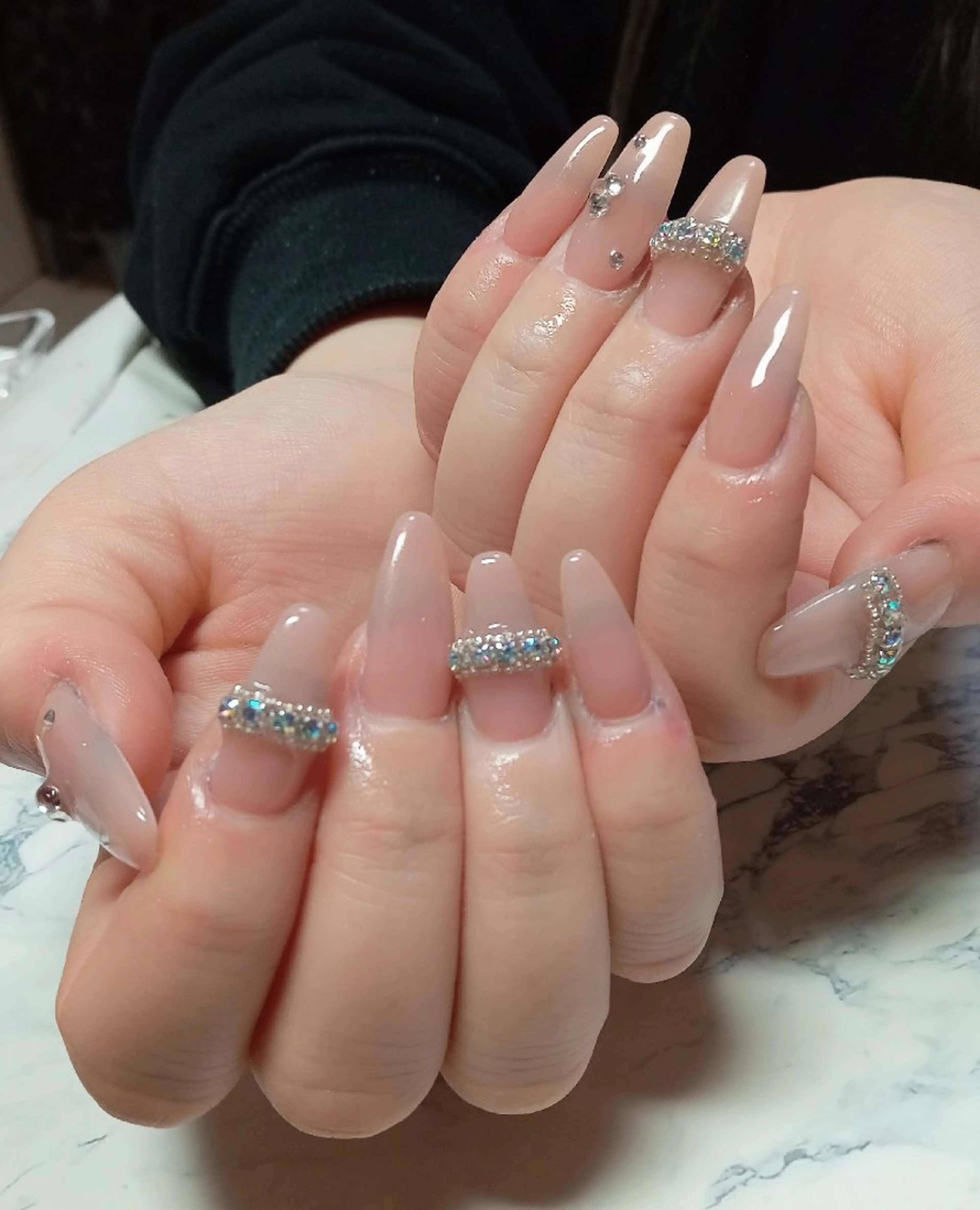 ネイル 長さ出し ジェルネイル キラキラネイル 持ち込み パラジェル flure de neige yukiのネイルデザイン