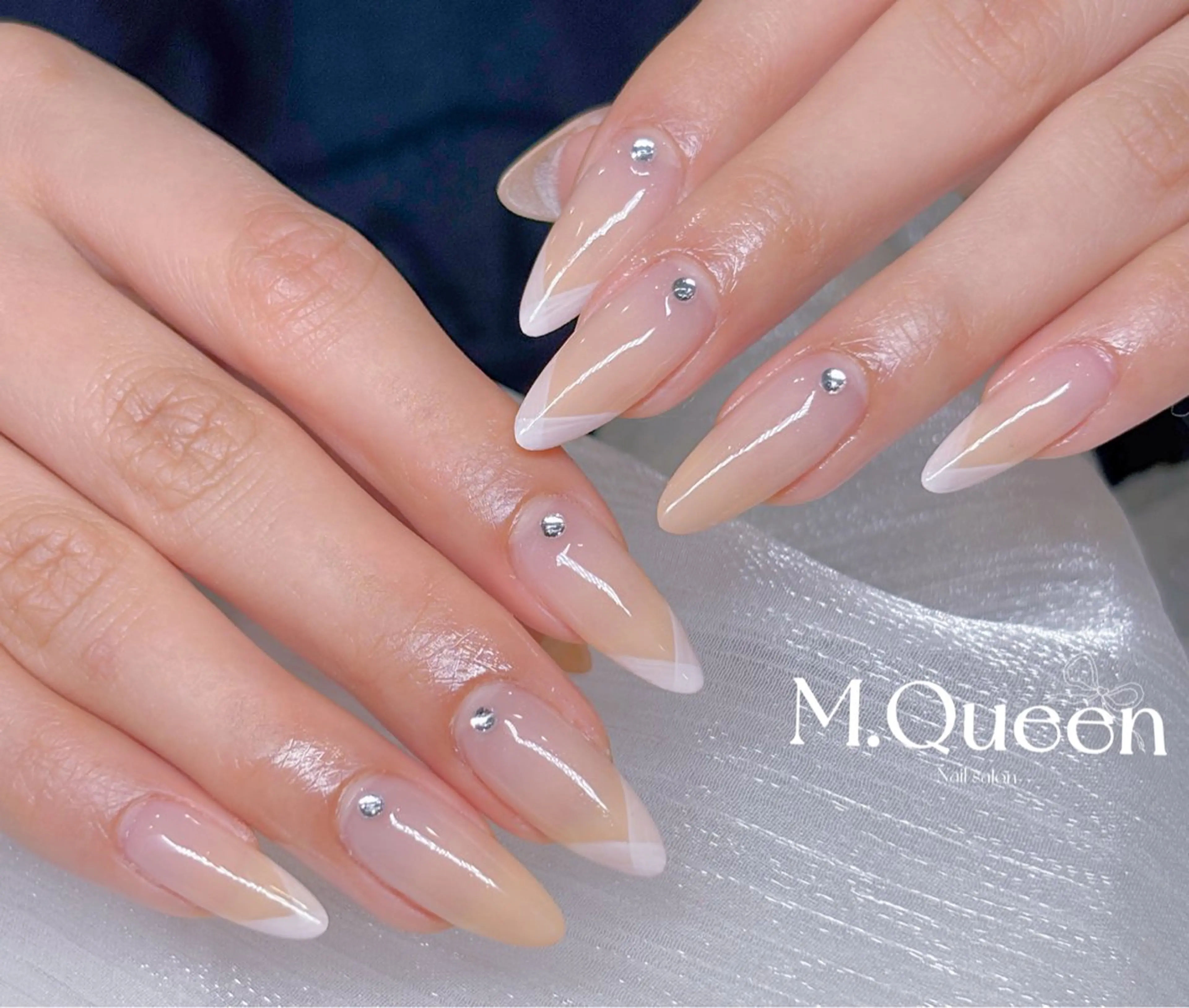 ネイル MQueen ネイルサロンのネイルデザイン