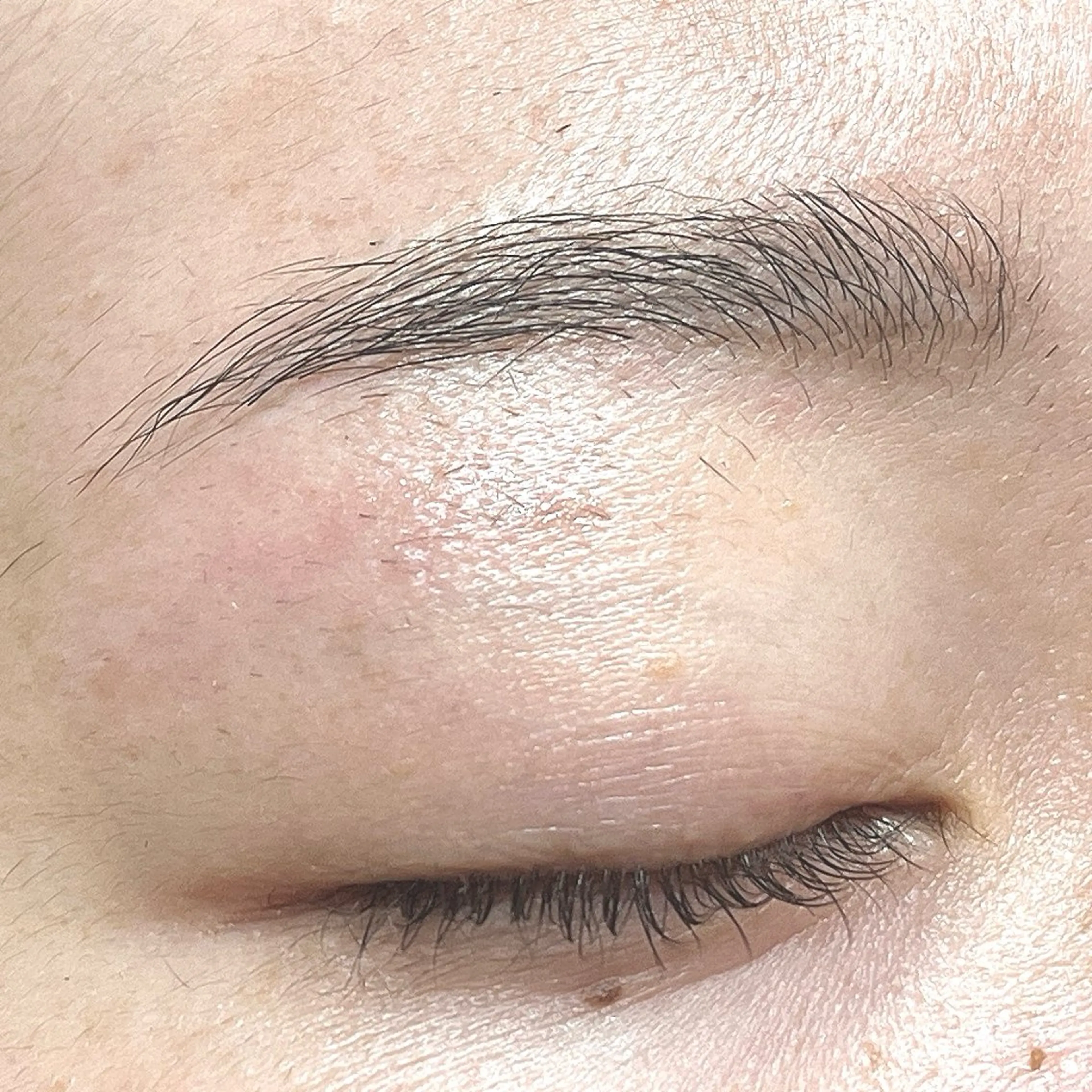 アイブロウ 眉カラー 眉毛ワックス脱毛 Bianca市ヶ谷店 Aiuraのネイルデザイン