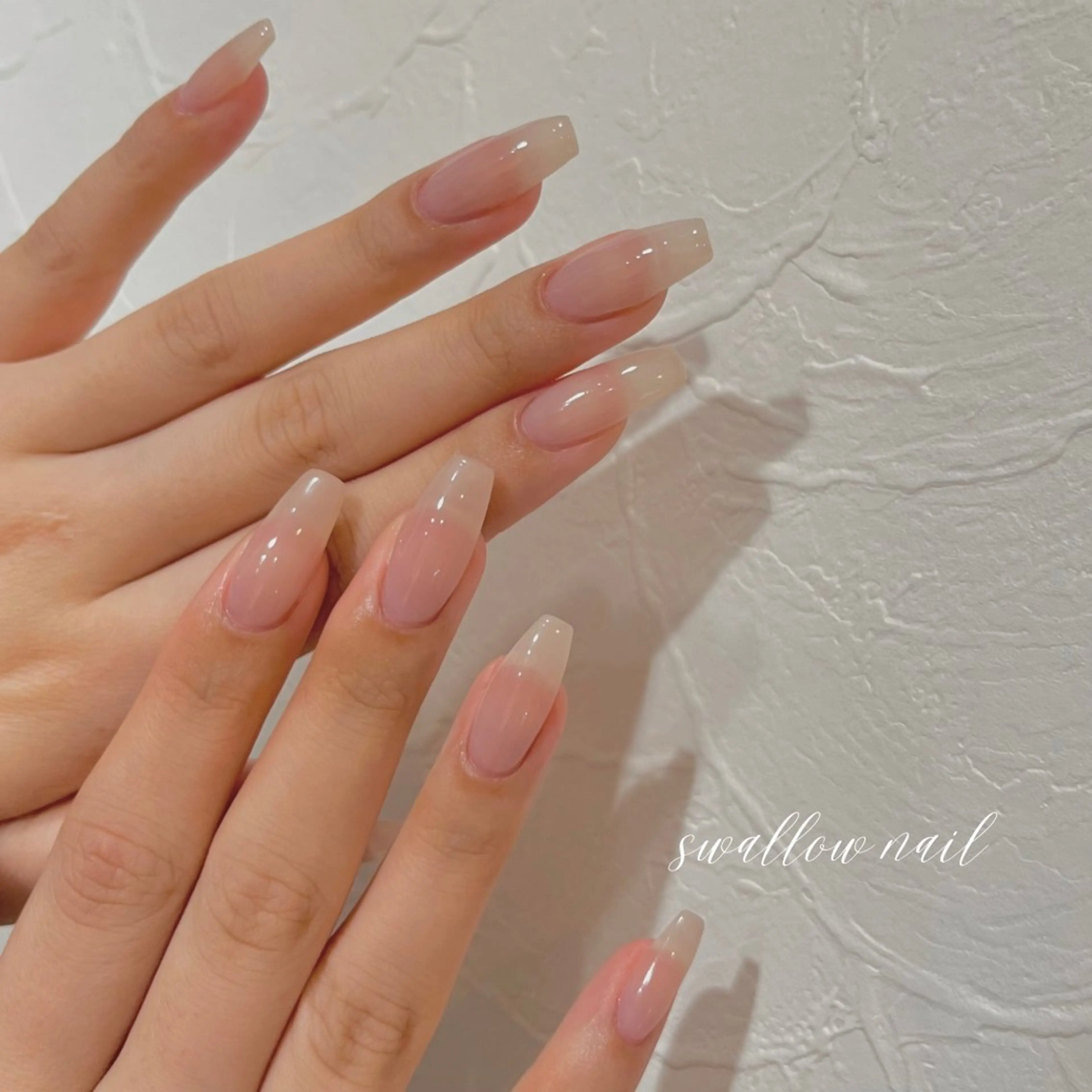 ネイル 長さ出し ワンカラーネイル swallow nail所属・スワローネイル misatoのネイルデザイン