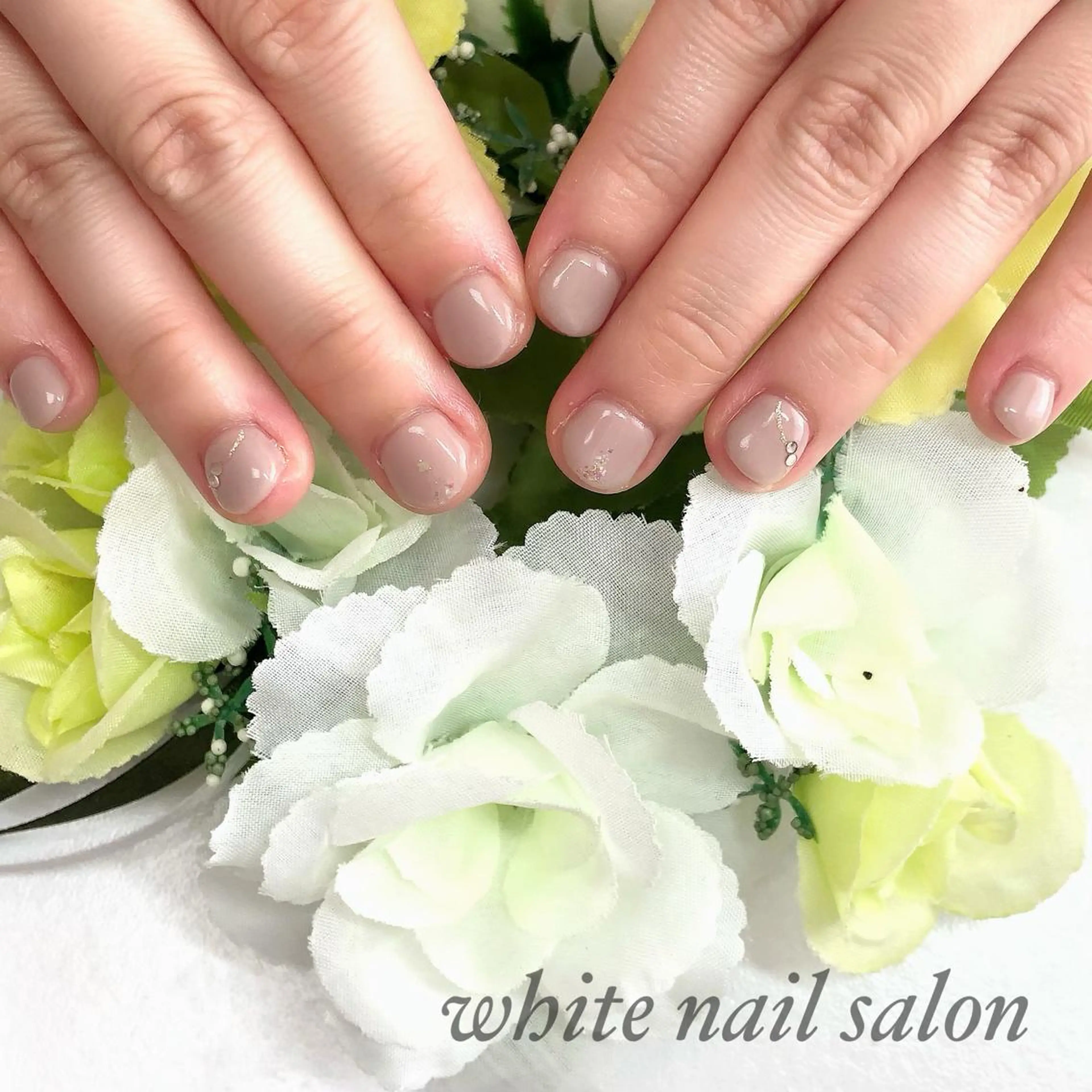 ネイル アートネイル フレンチネイル ジェルネイル ハードジェル 持ち込み ハンドネイル white nail salonのネイルデザイン